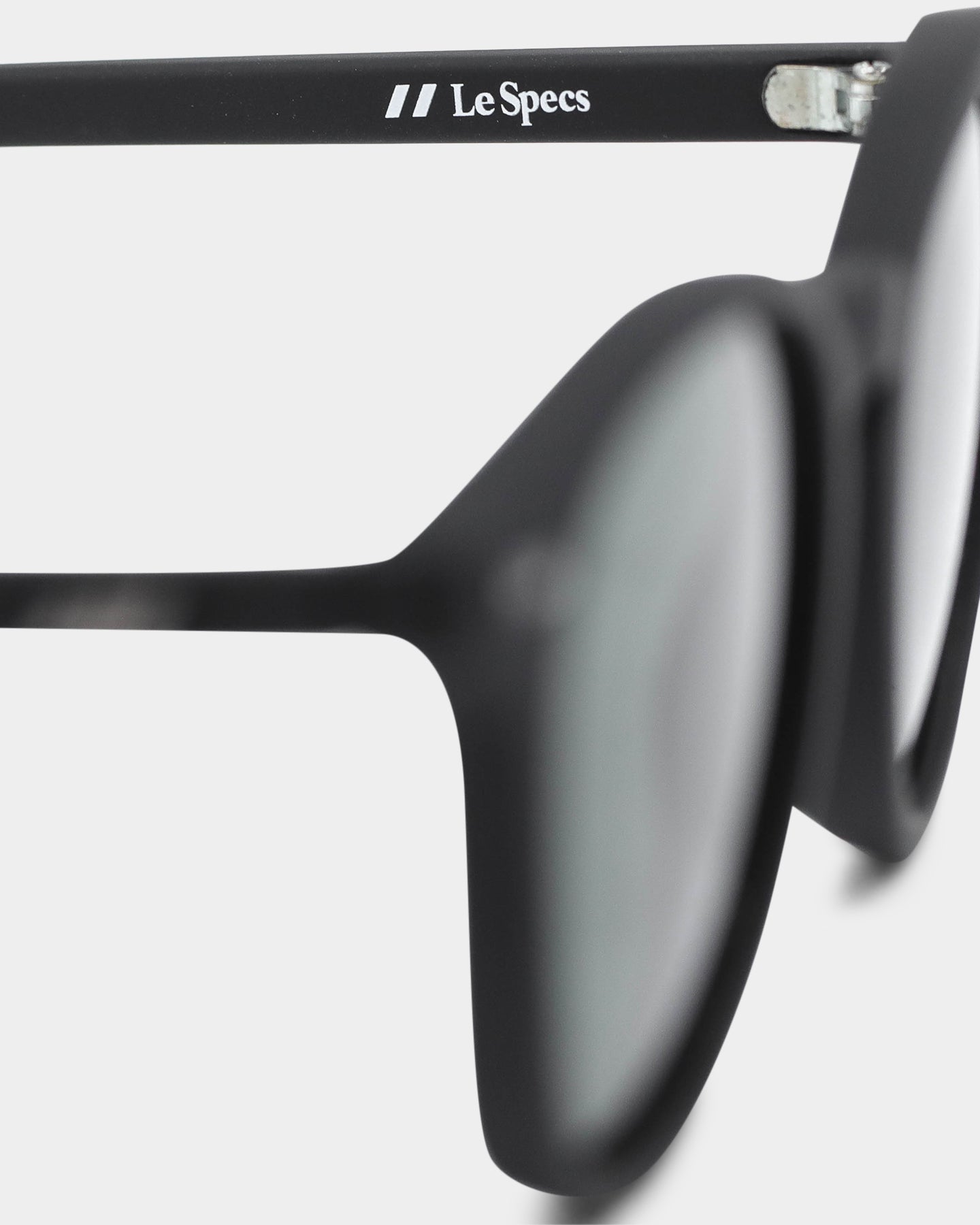 Le Specs Bandwagon Black Rubber、mySite、zt4zffjzw