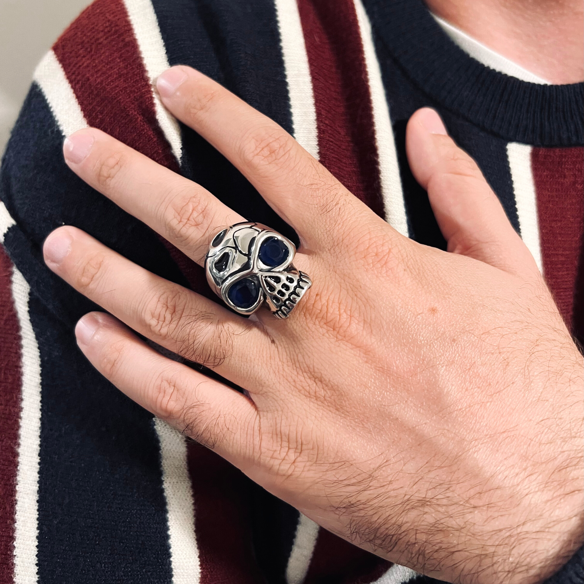 Stainless Steel Blue CZ Eyed Cracked Skull Ring / SCR4111、mySite、dreamappss