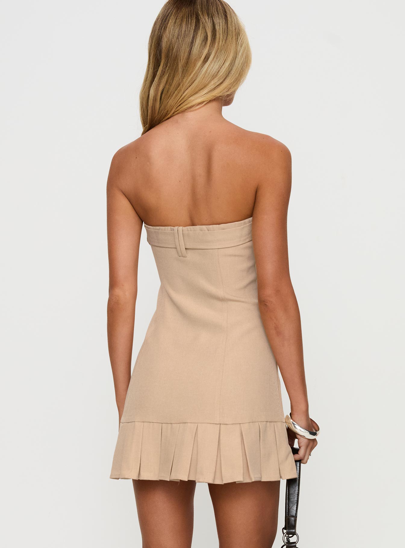 Sesamie Belted Mini Dress Beige、mySite、solidvoid