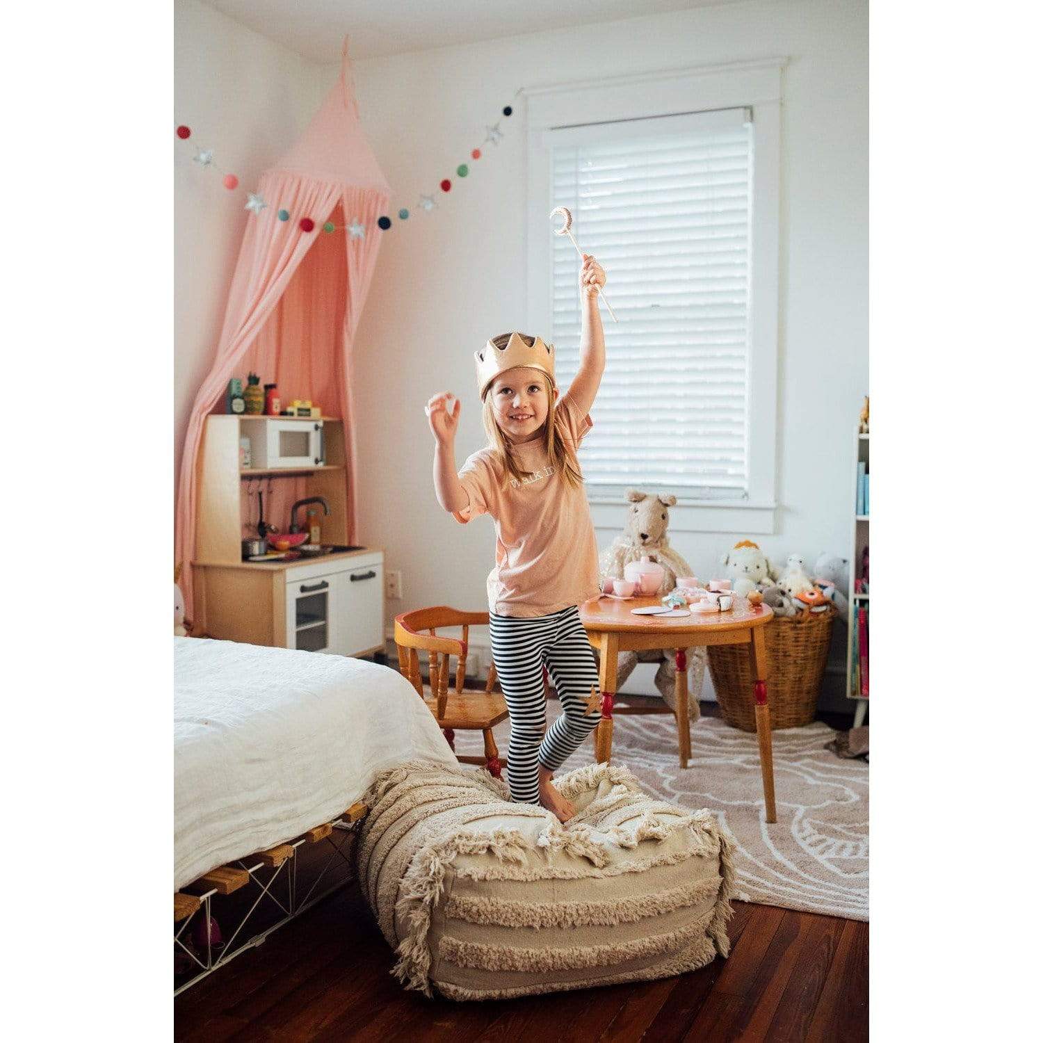 Early Hours Air Natural Pouffe、mySite、gigharbornorthrealestate