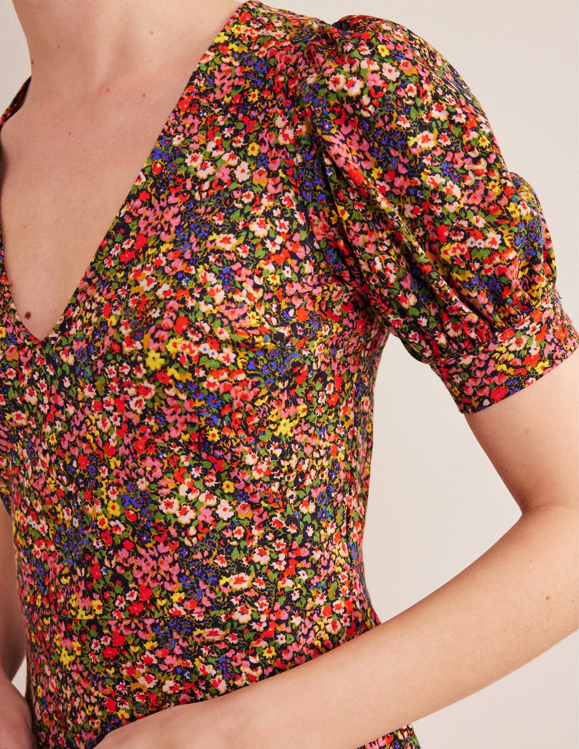  V-Neck Jersey Mini Dress-Multi, Gardenia Petal、mySite、ashleygrahame