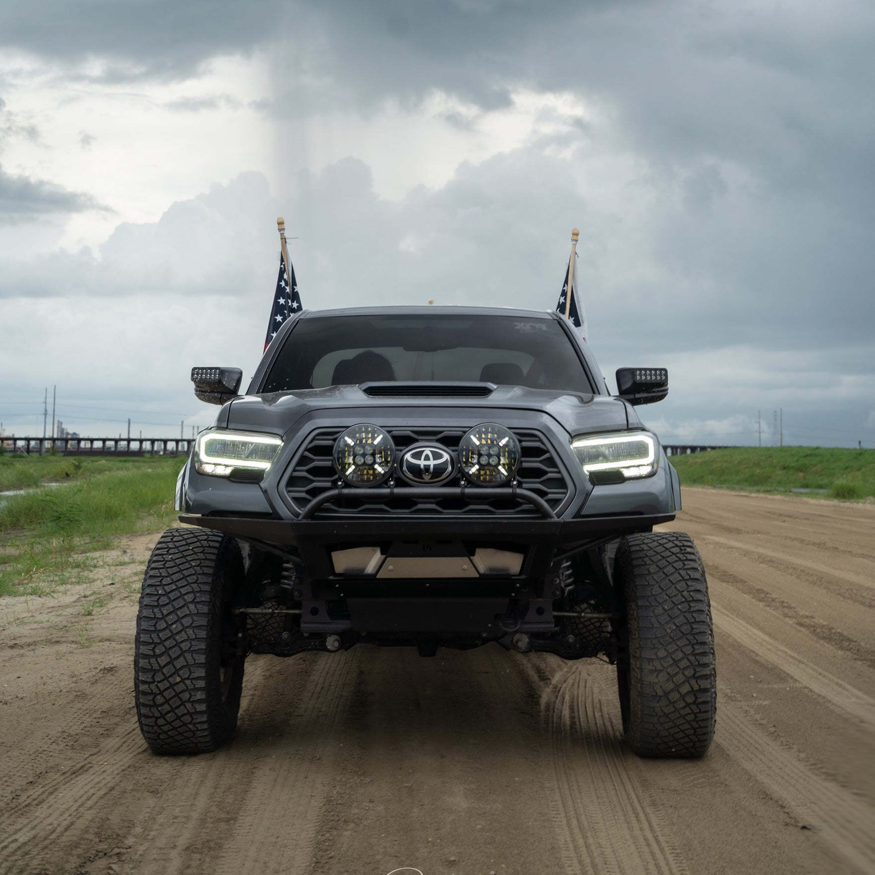 ORACLE Lighting 2016-2023 Toyota Tacoma LED Off-Road Side Mirror Ditch Lights、mySite、nflplayoffbracketp