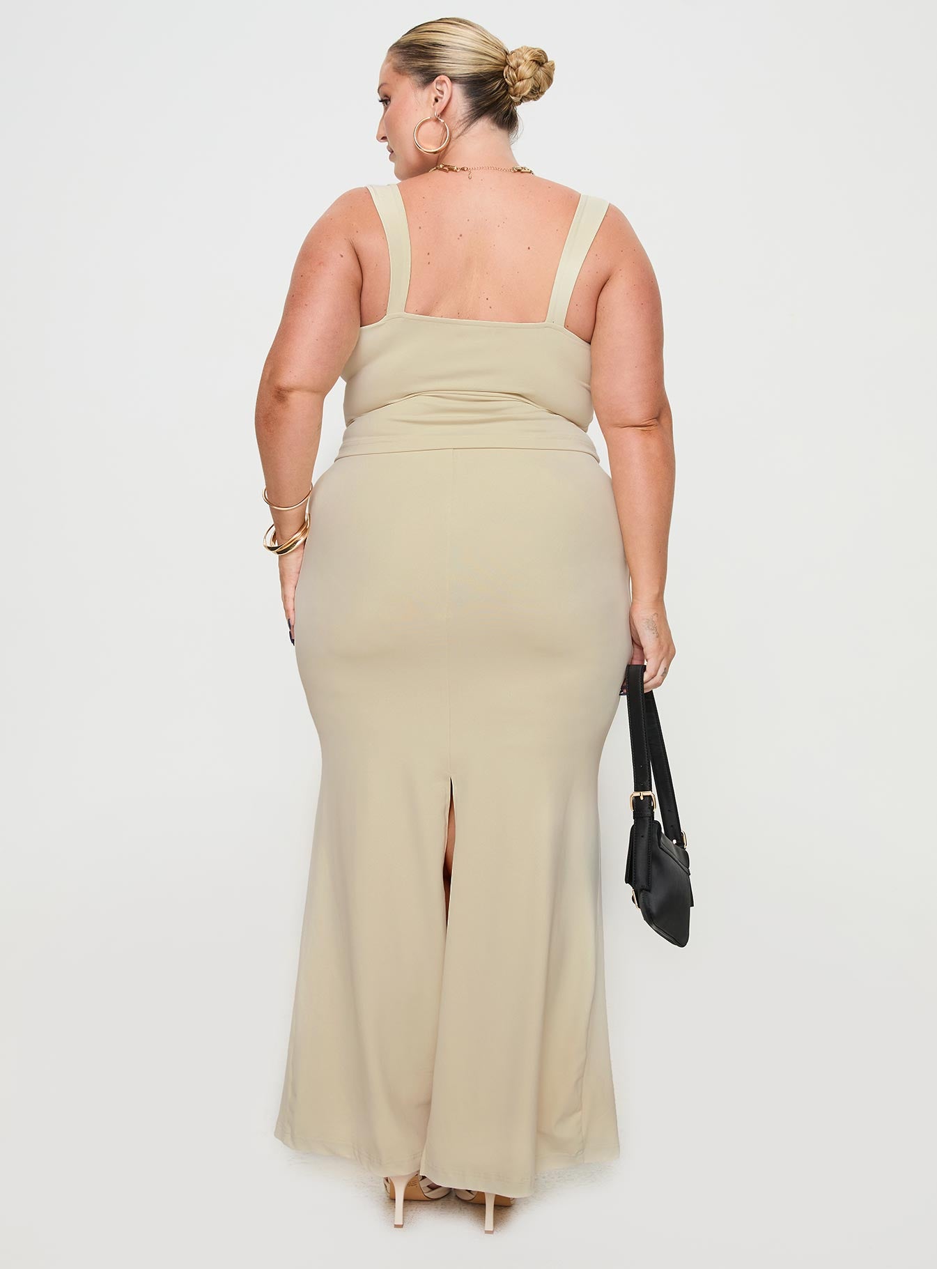 Rosalynda Set Ecru Curve、mySite、solidvoid