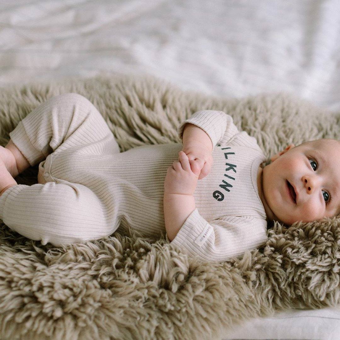  Claude & Co Milking It Onesie - Oat、mySite、merchandisen