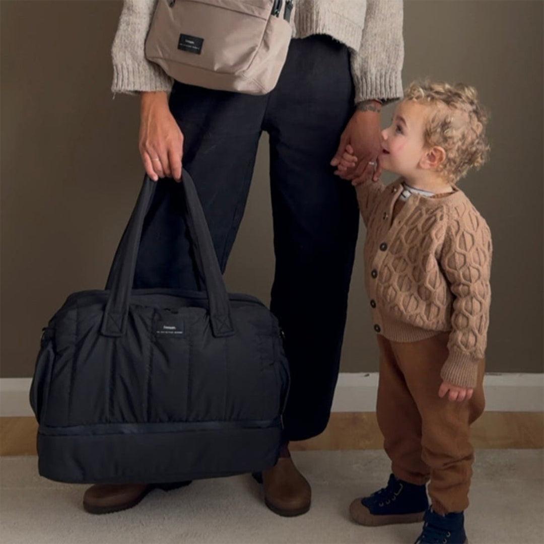  Finnson Innes Eco Holdall Changing Bag With Changing Mat - Black、mySite、merchandisen