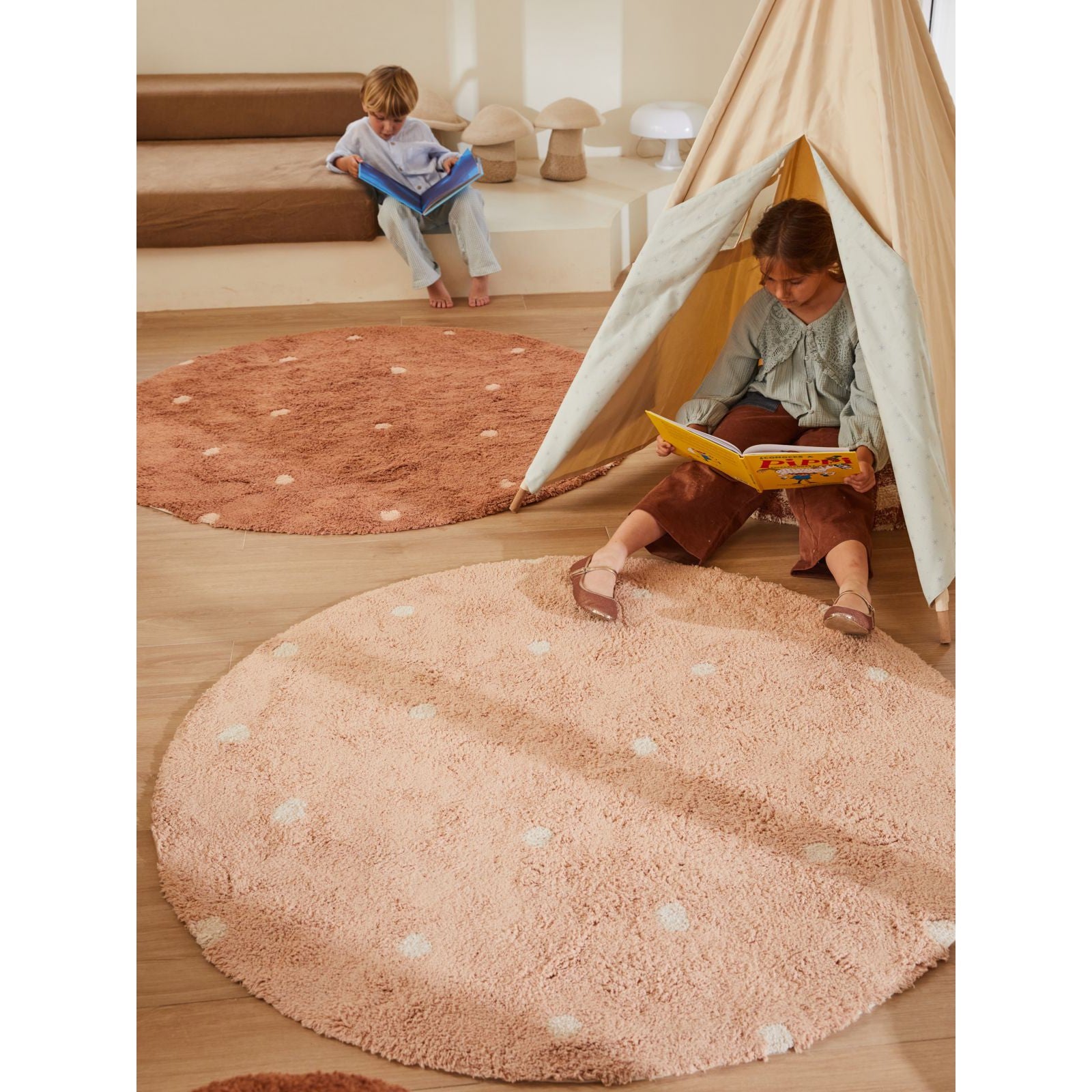 Round Dot Rose Washable Rug、mySite、gigharbornorthrealestate