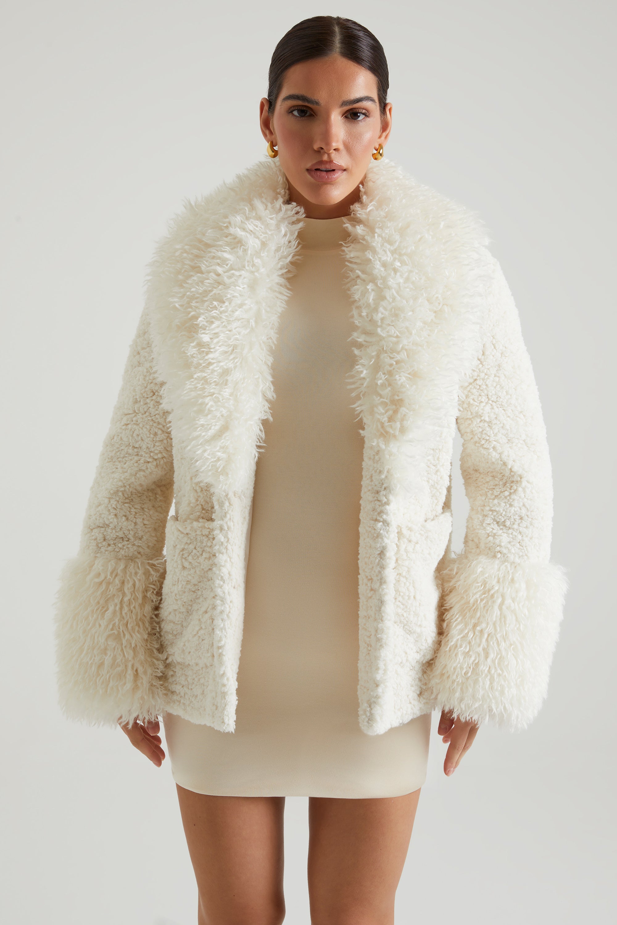 Shearling Coat with Large Front Pockets in Cream、mySite、solidvoid