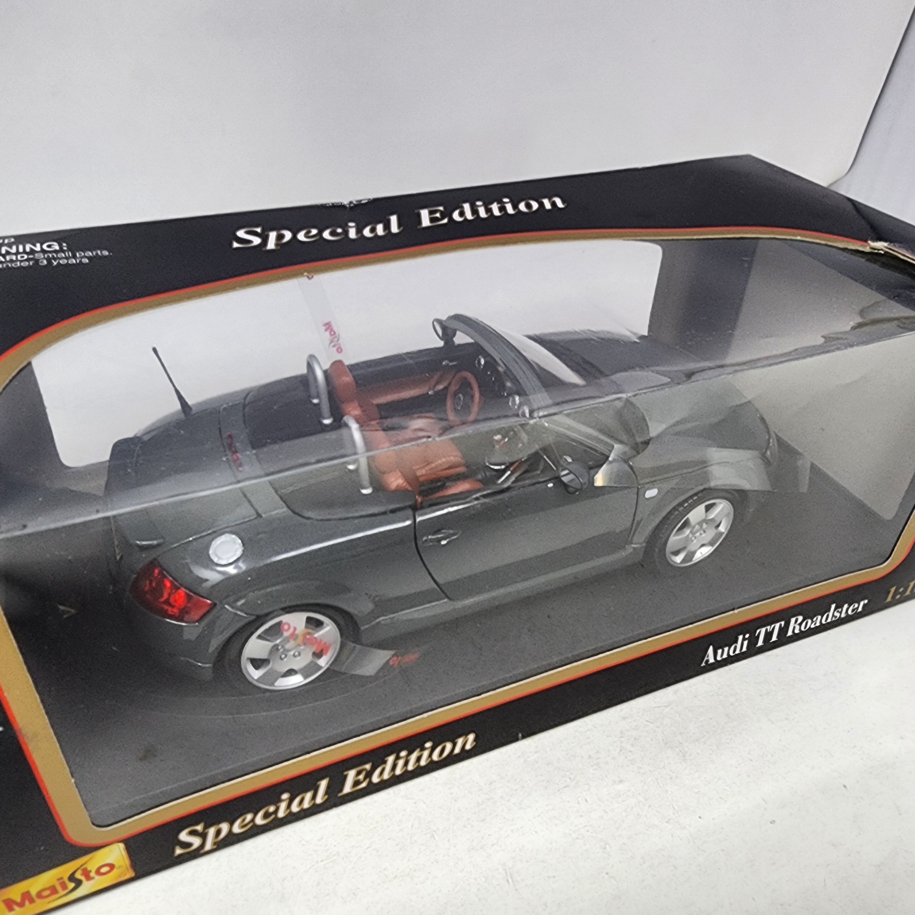 Audi TT Roadster * Maisto Special Edition 1/18 Scale、mySite、hgirdovlk