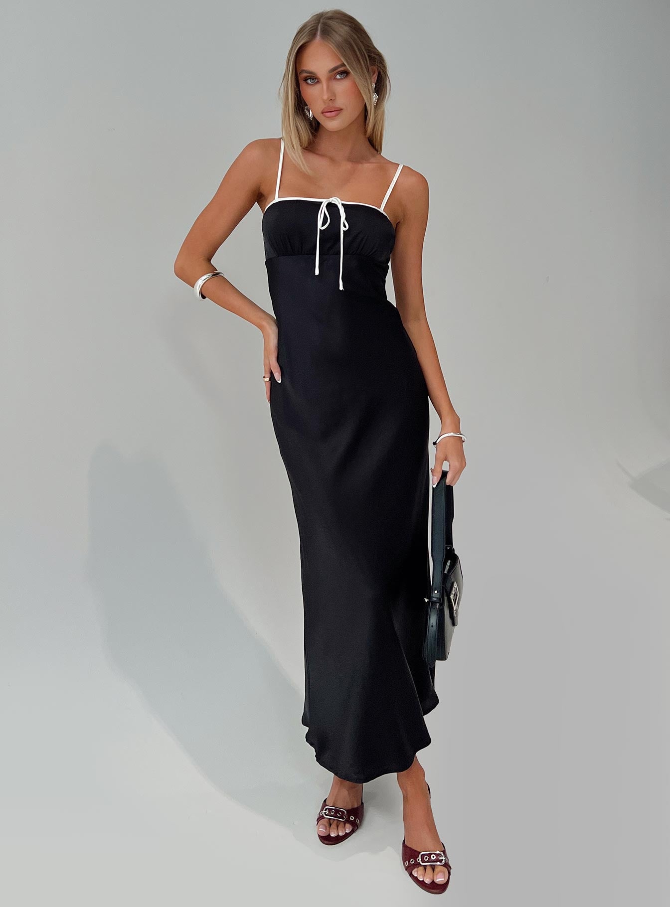 Vasiliki Maxi Dress Black / White、mySite、solidvoid