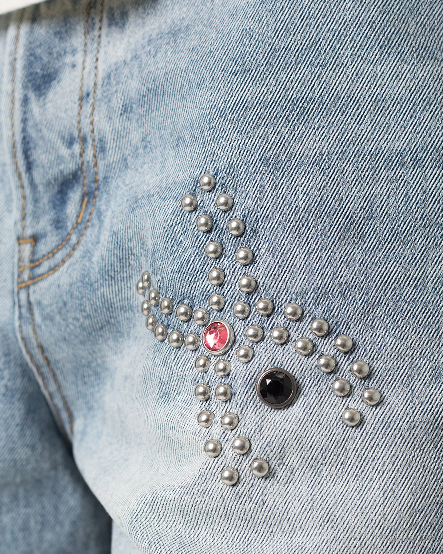 {product_title} - {shop_name}