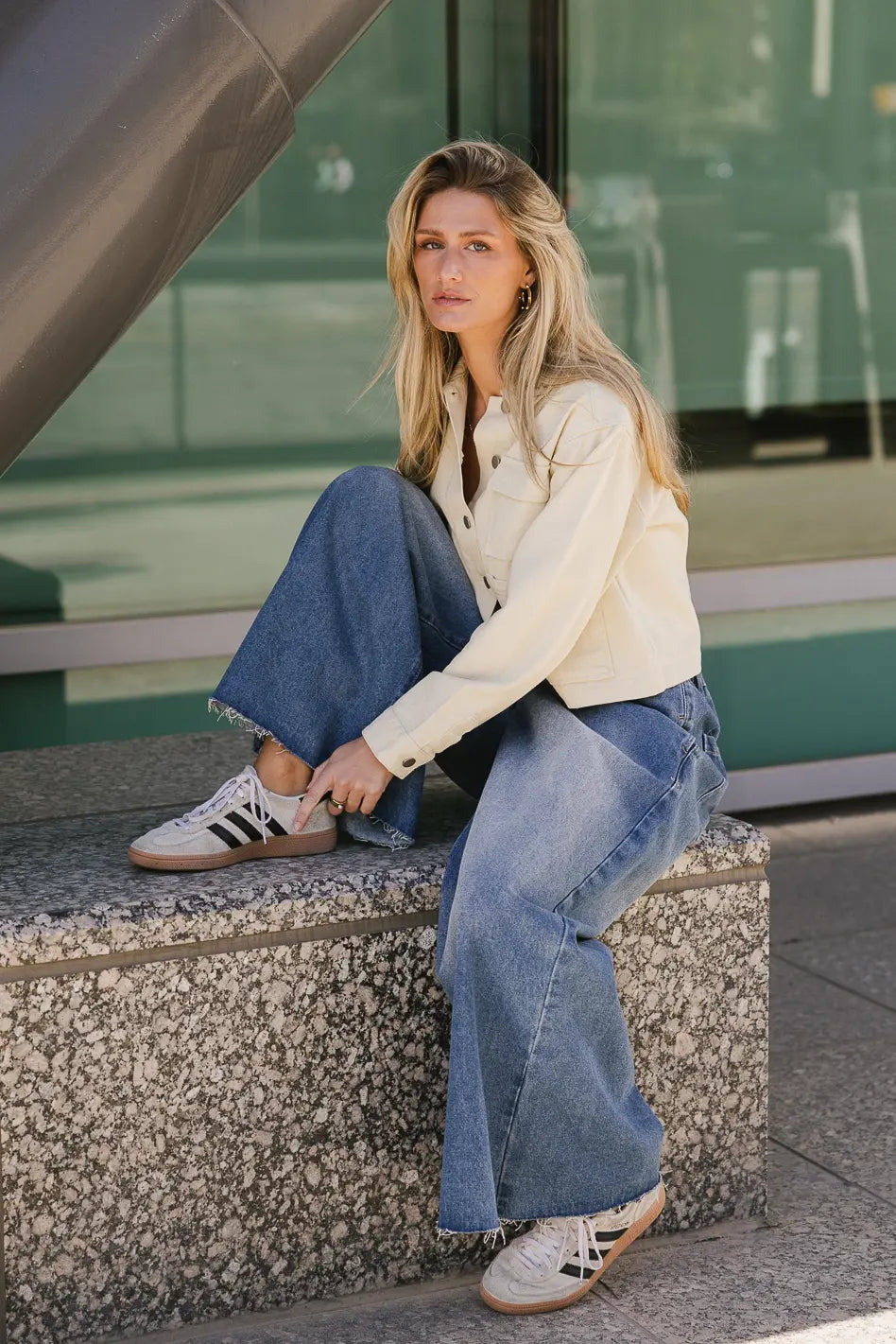 {product_title} - {shop_name}