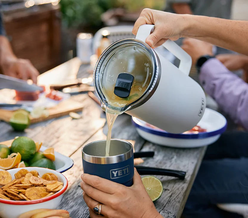 YETI Rambler Pitcher - 64 Oz、mySite、noshort