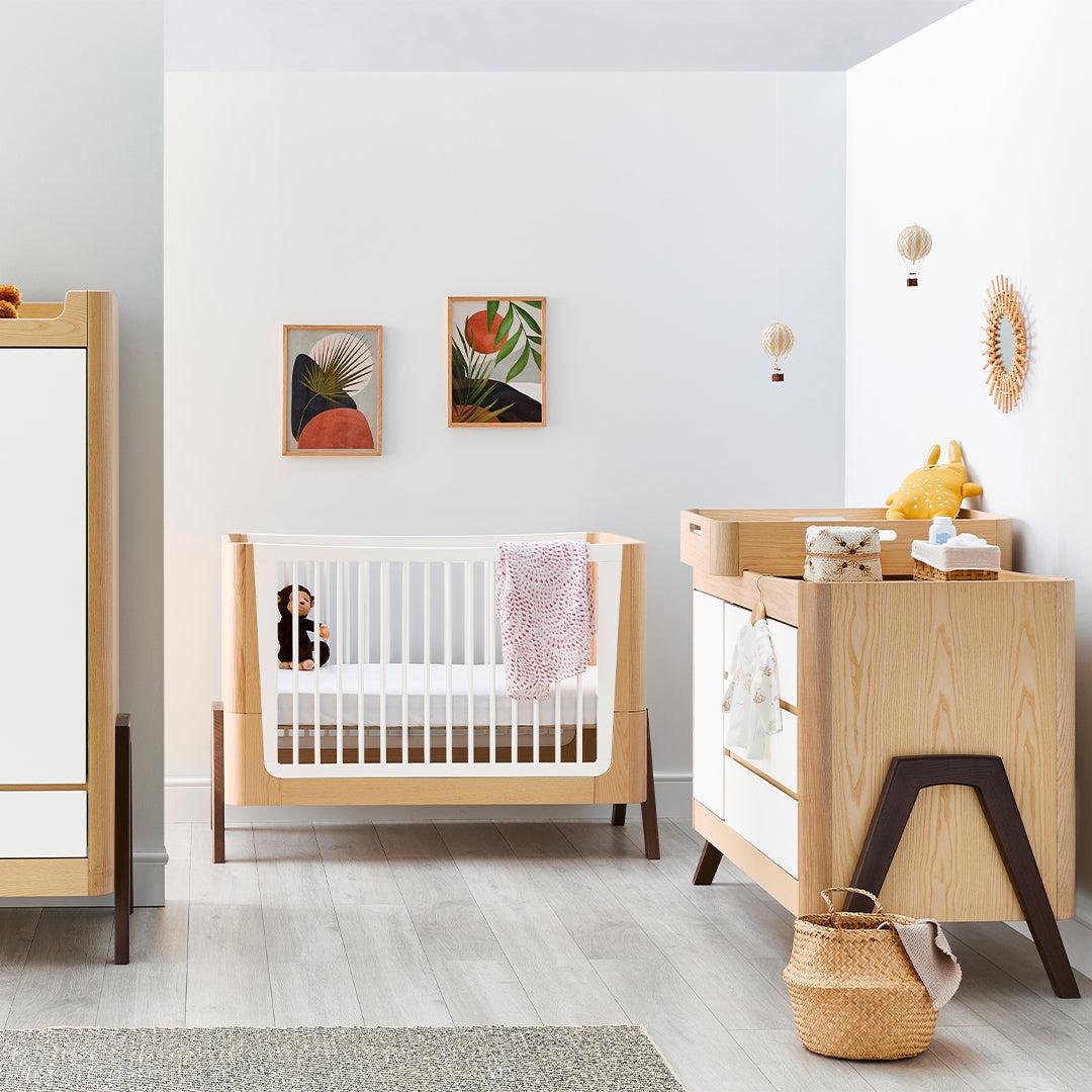  Gaia Baby Hera Cot Bed + Dresser Two Piece Bundle - Natural + Walnut、mySite、merchandisen