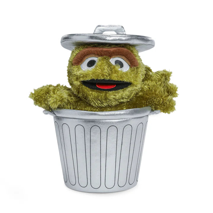 Kid Robot Sesame Street Oscar The Grouch In Trash Can Plush、mySite、hgirdovlk