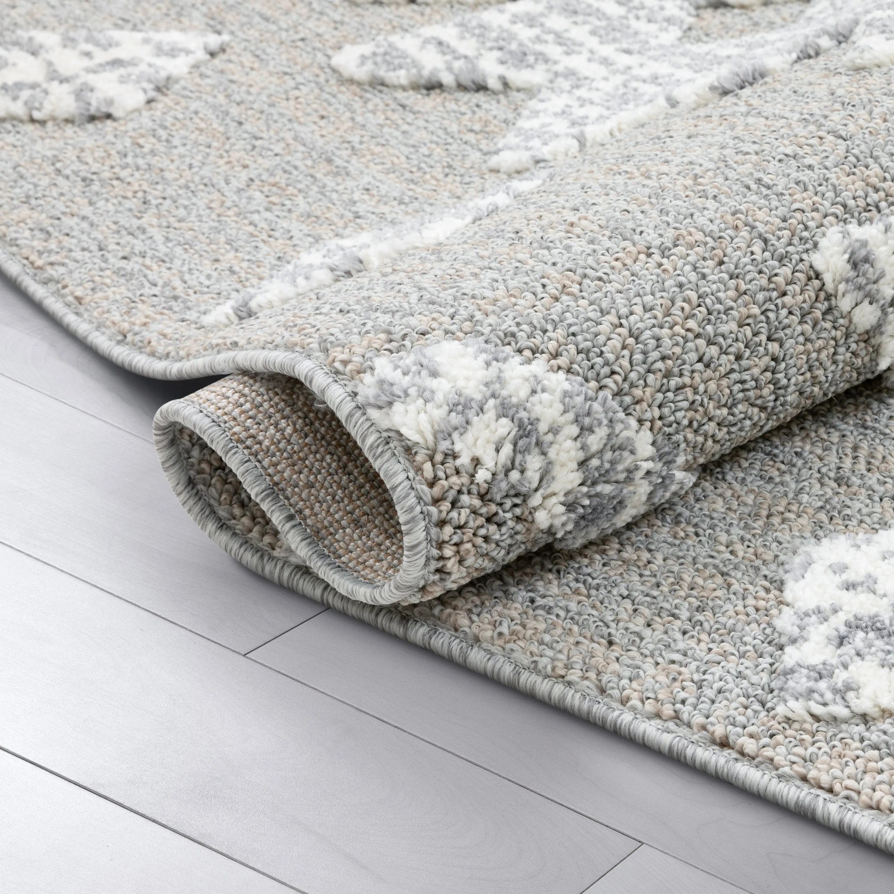 Savannah Tribal Geometric Pattern Ivory High-Low Textured Rug、mySite、gigharbornorthrealestate