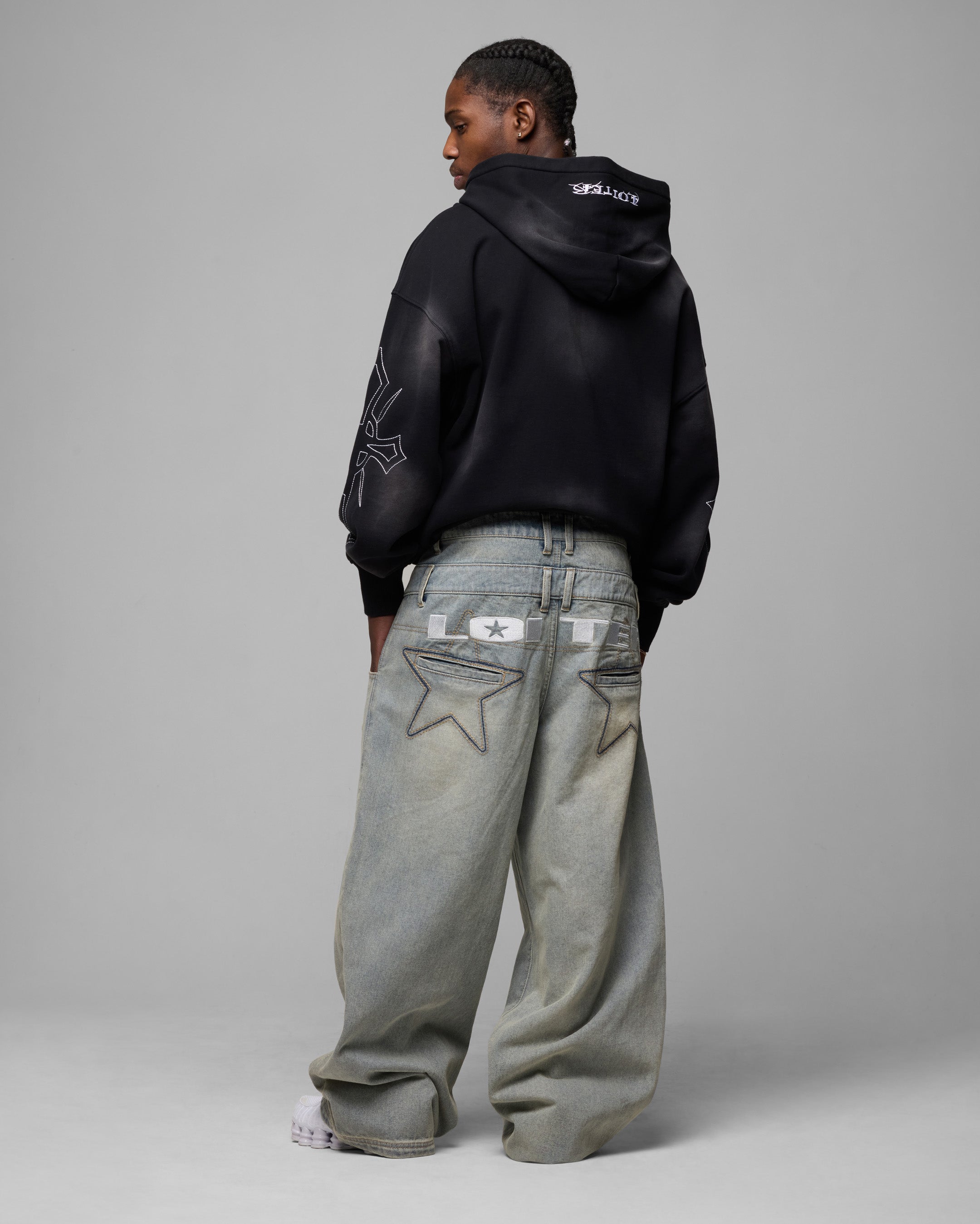 {product_title} - {shop_name}