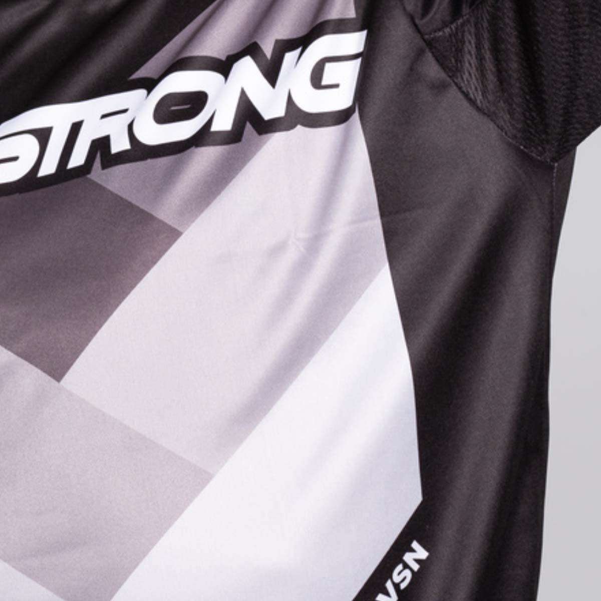  Stay Strong Chevron Race Jersey - Black、mySite、merchandisen