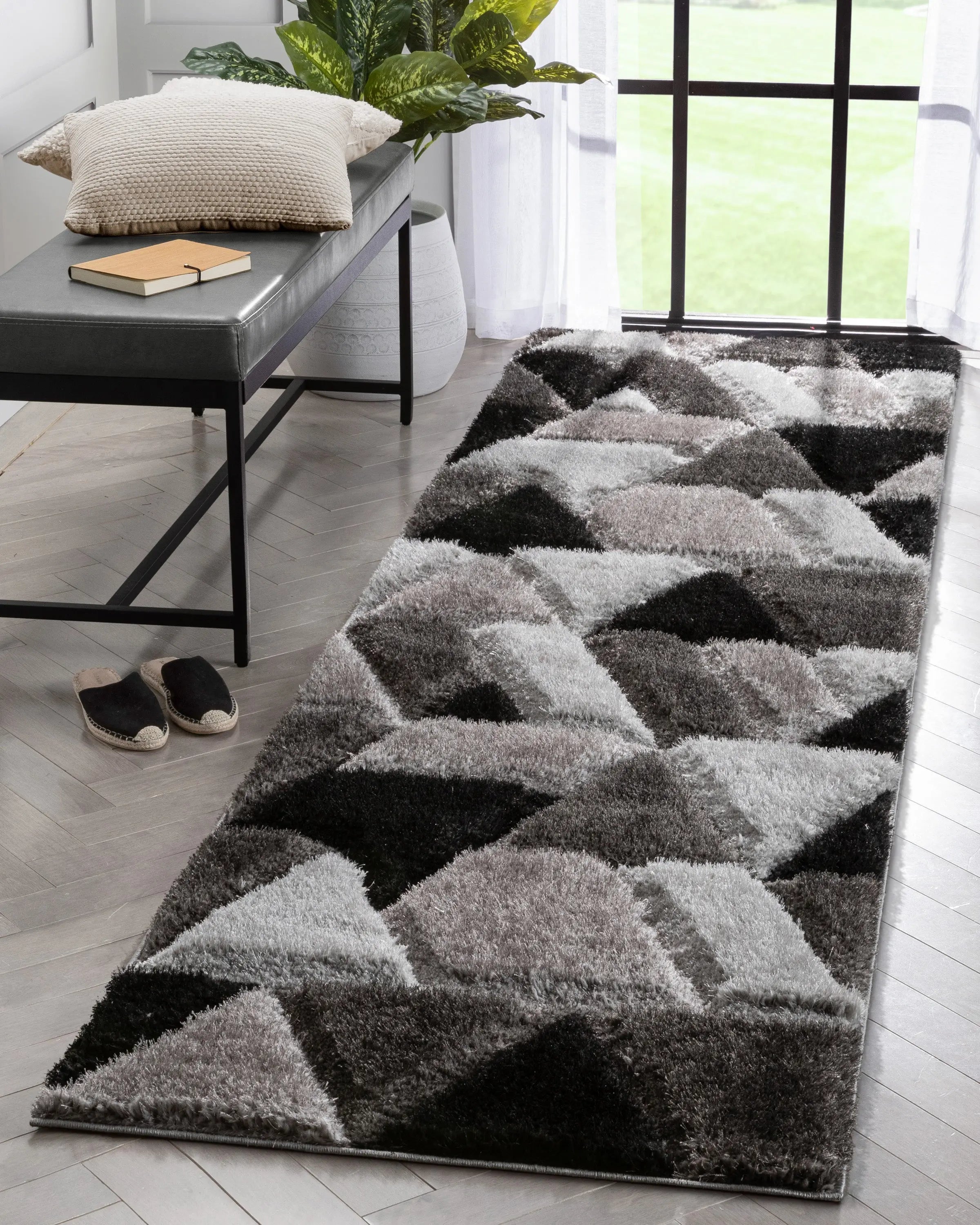 Holland Modern Geometric Black 3D Textured Thick & Soft Shag Rug、mySite、gigharbornorthrealestate