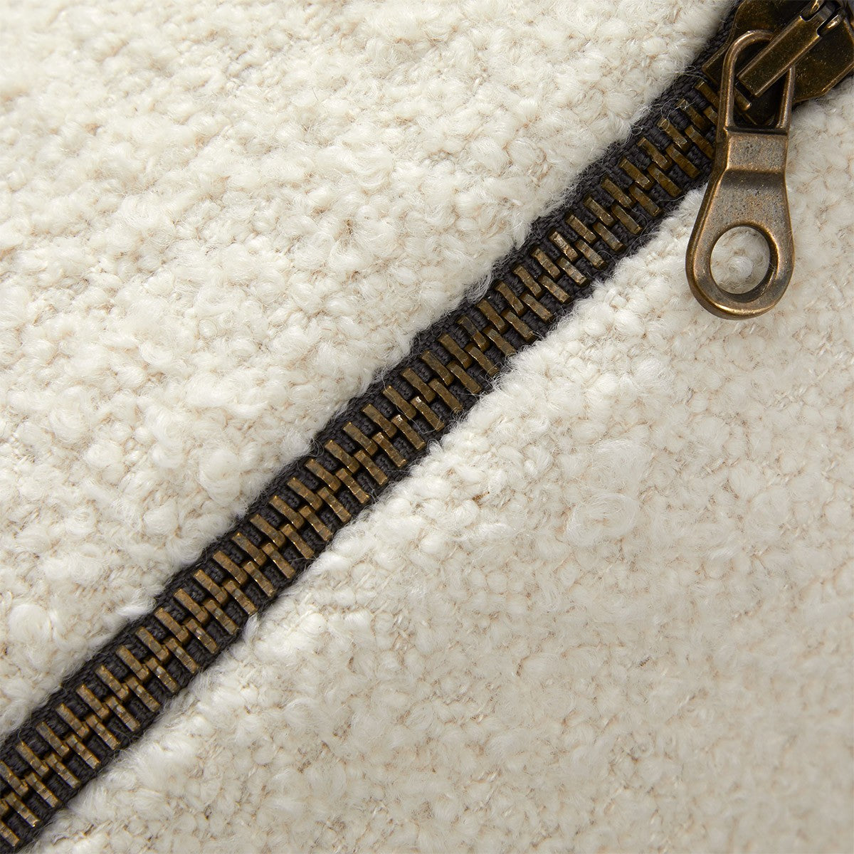  Iosis Bouclette Accent Pillow、mySite、elrpsem3k