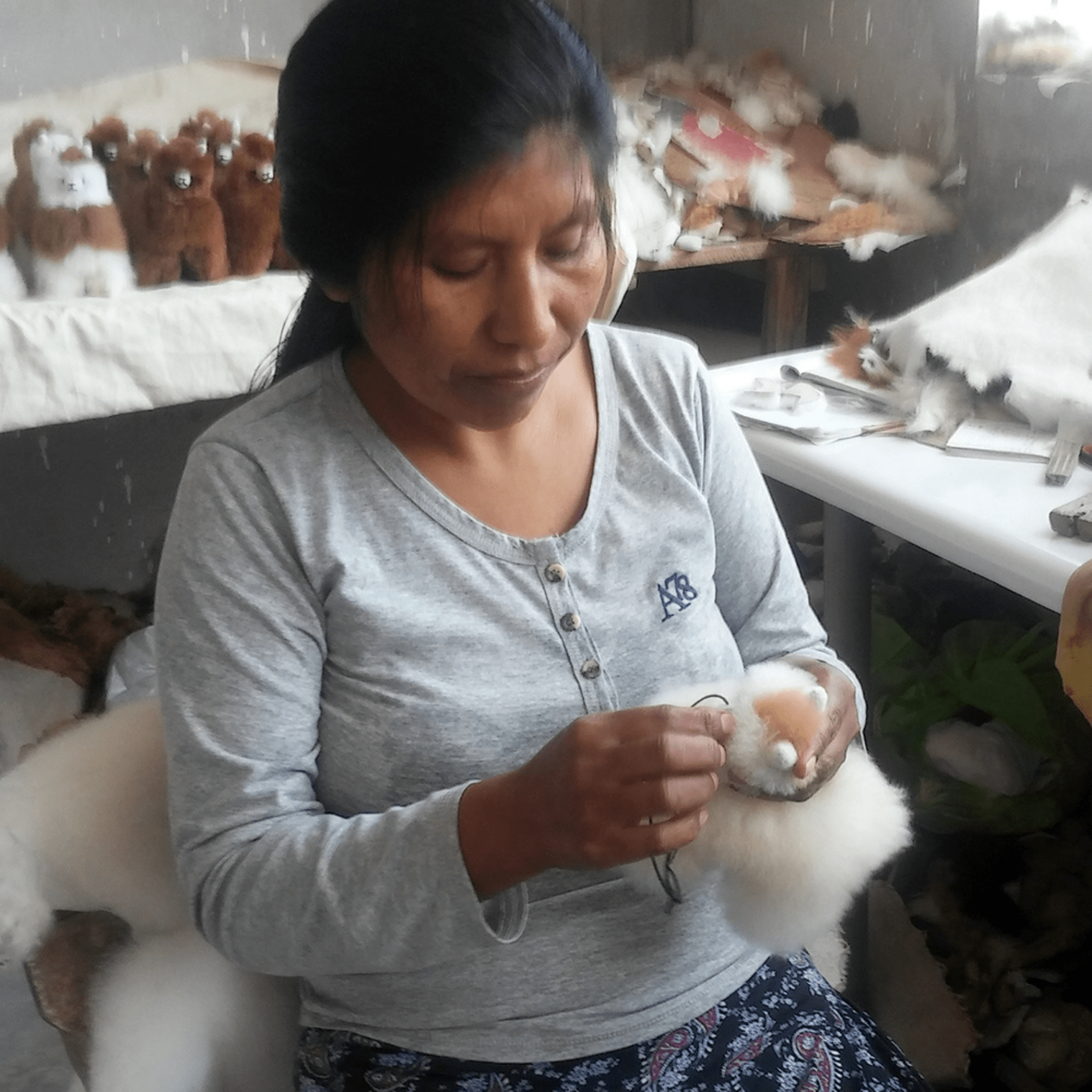 Pink Piggy Alpaca Fur Plush Piggy Handmade in Peru、mySite、g9winljtr