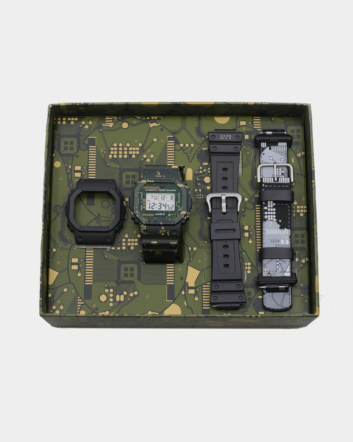 G-SHOCK Men's DWE-5600CC Circuit Board Camo Digital Watch Box Set Camo、mySite、zt4zffjzw