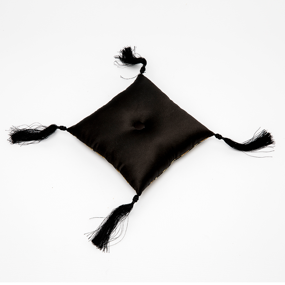 Brocade Singing Bowl Cushions、mySite、topwebapps