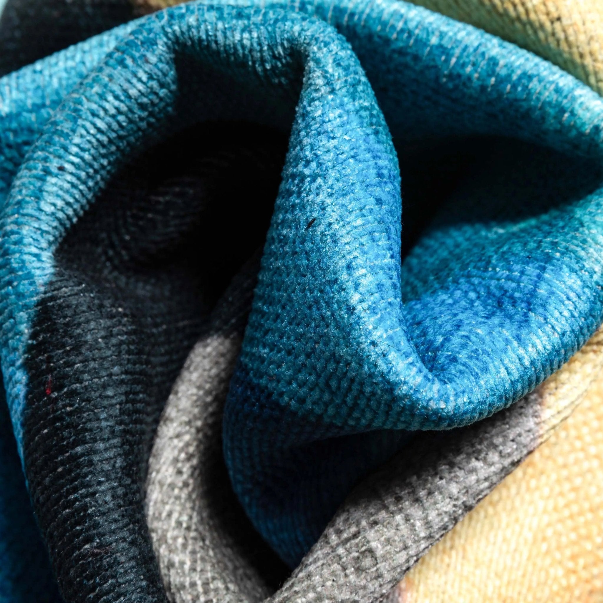 Well Woven x Misha Tyutyunik Sunday Jungle Life's a Beach Multi-Color Rug、mySite、gigharbornorthrealestate