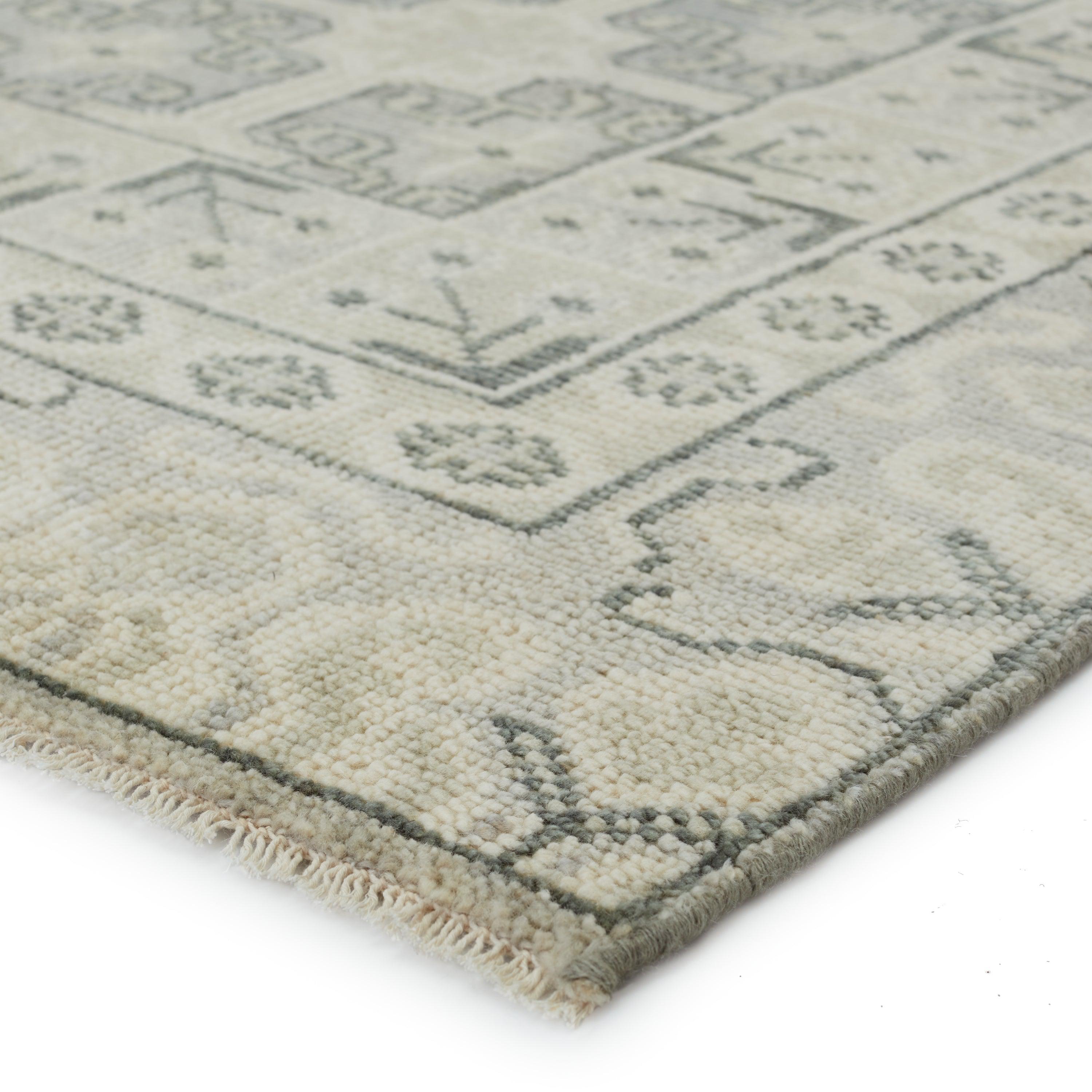 Stage Hand-Knotted Bordered Ivory Green Area Rug、mySite、gigharbornorthrealestate