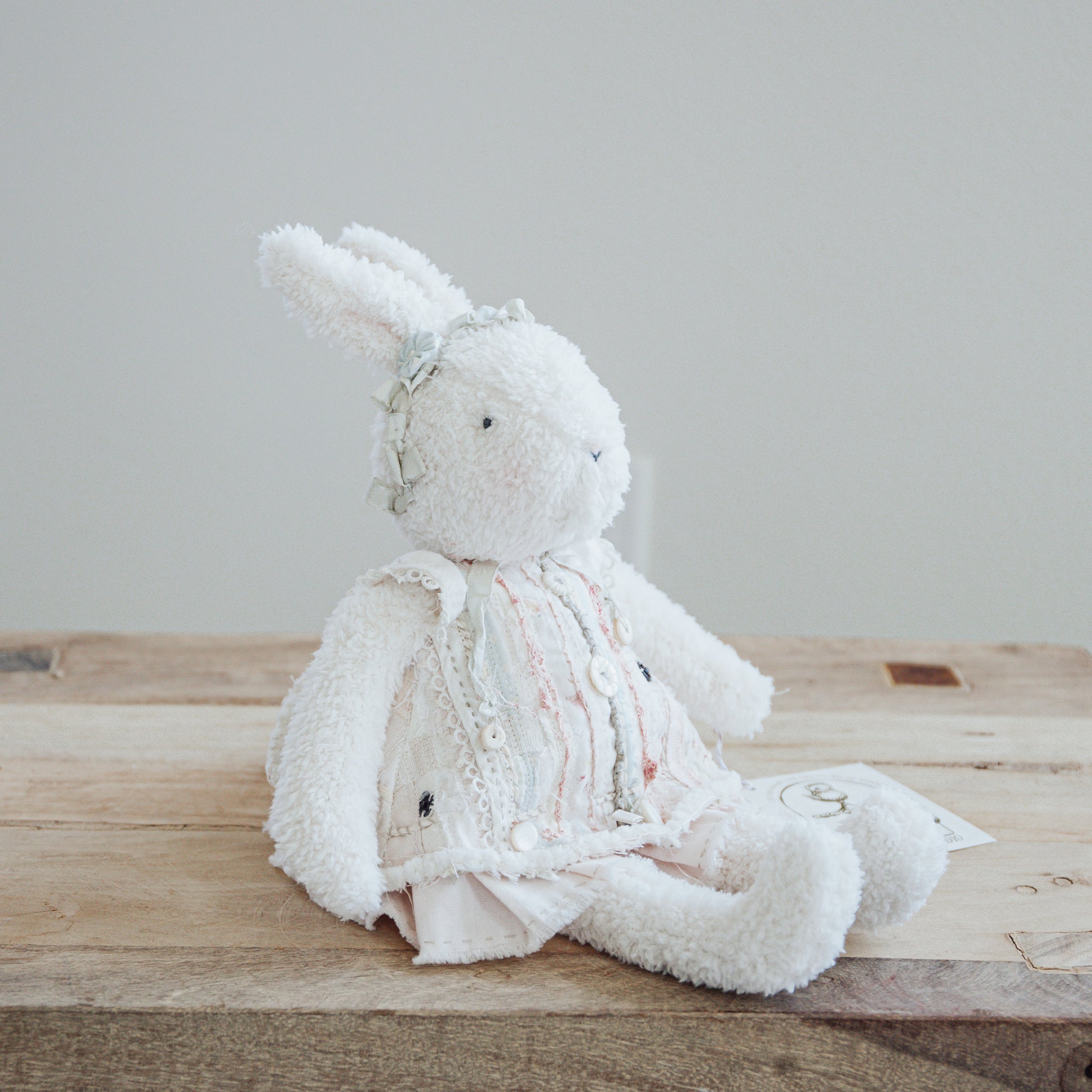 RETIRED - Hutch Studio - Hand Crafted Peachy Jean、mySite、g9winljtr