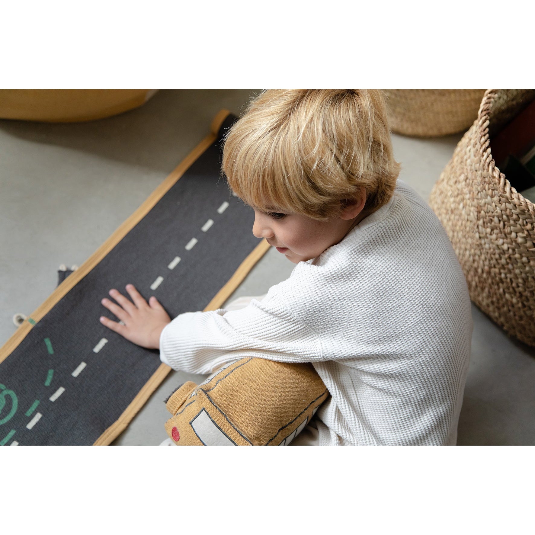 Eco-City Ride & Roll School Bus Set、mySite、gigharbornorthrealestate