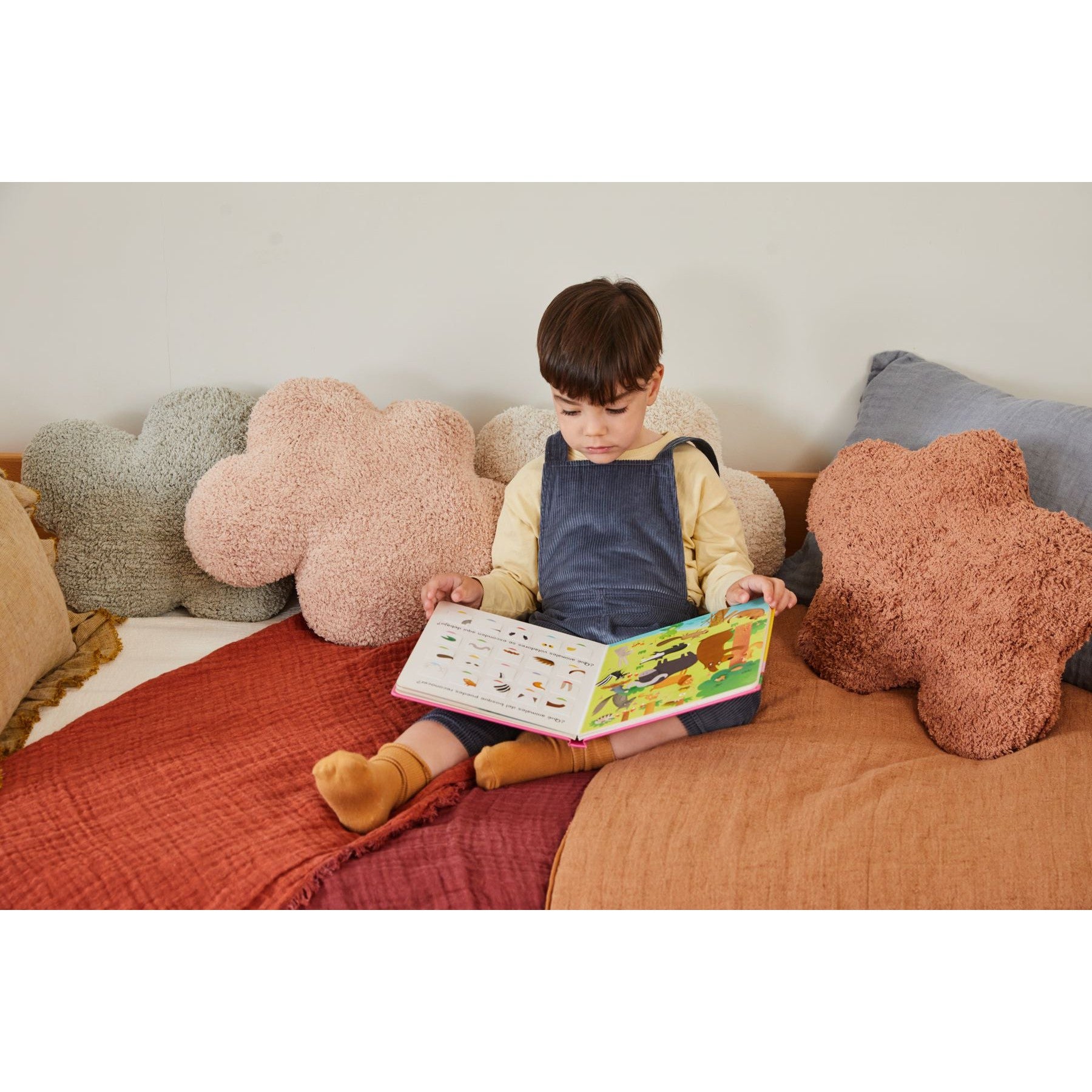 Clouds Chestnut Floor Cushion、mySite、gigharbornorthrealestate