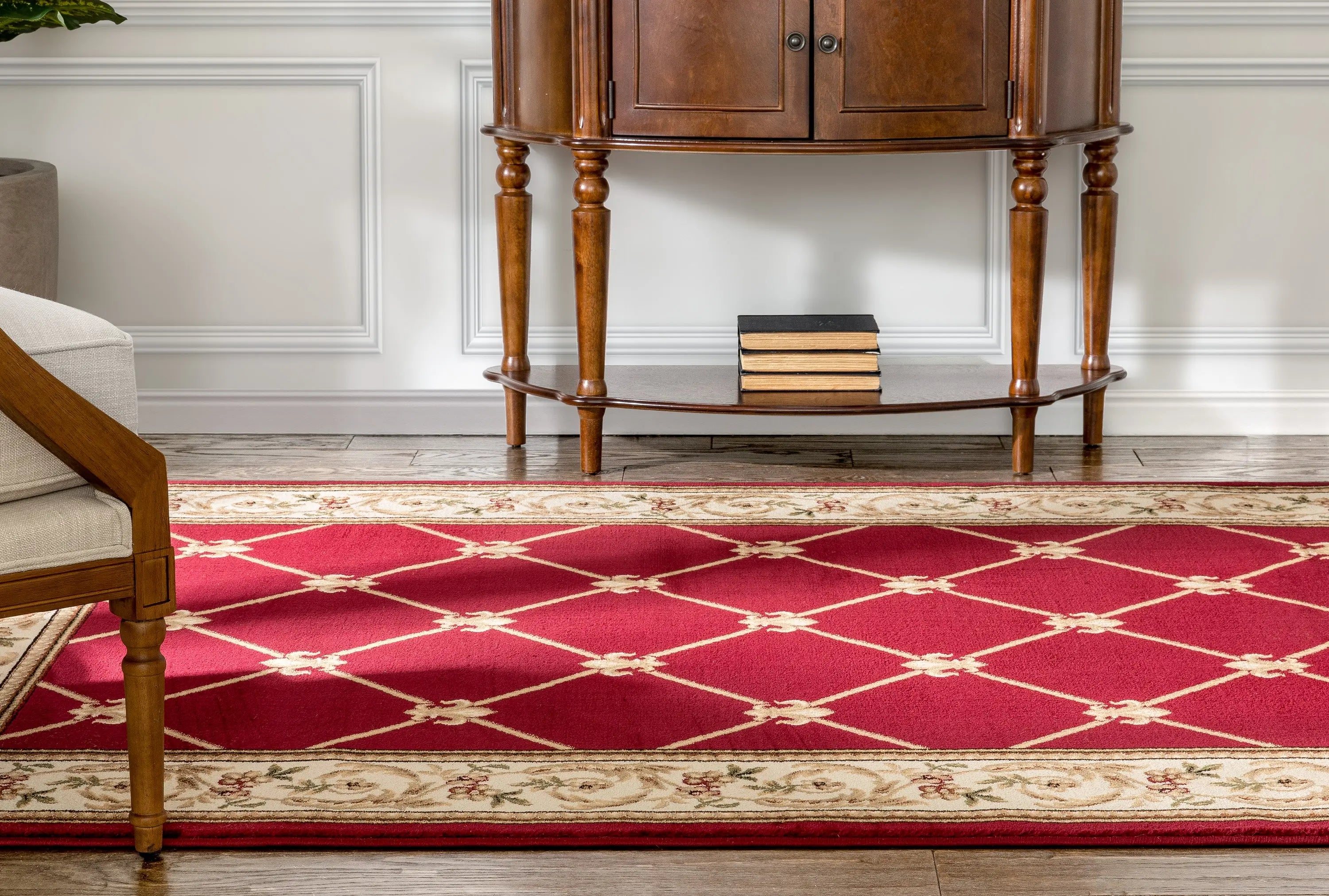 Fleur De Lis Red Formal Rug、mySite、gigharbornorthrealestate