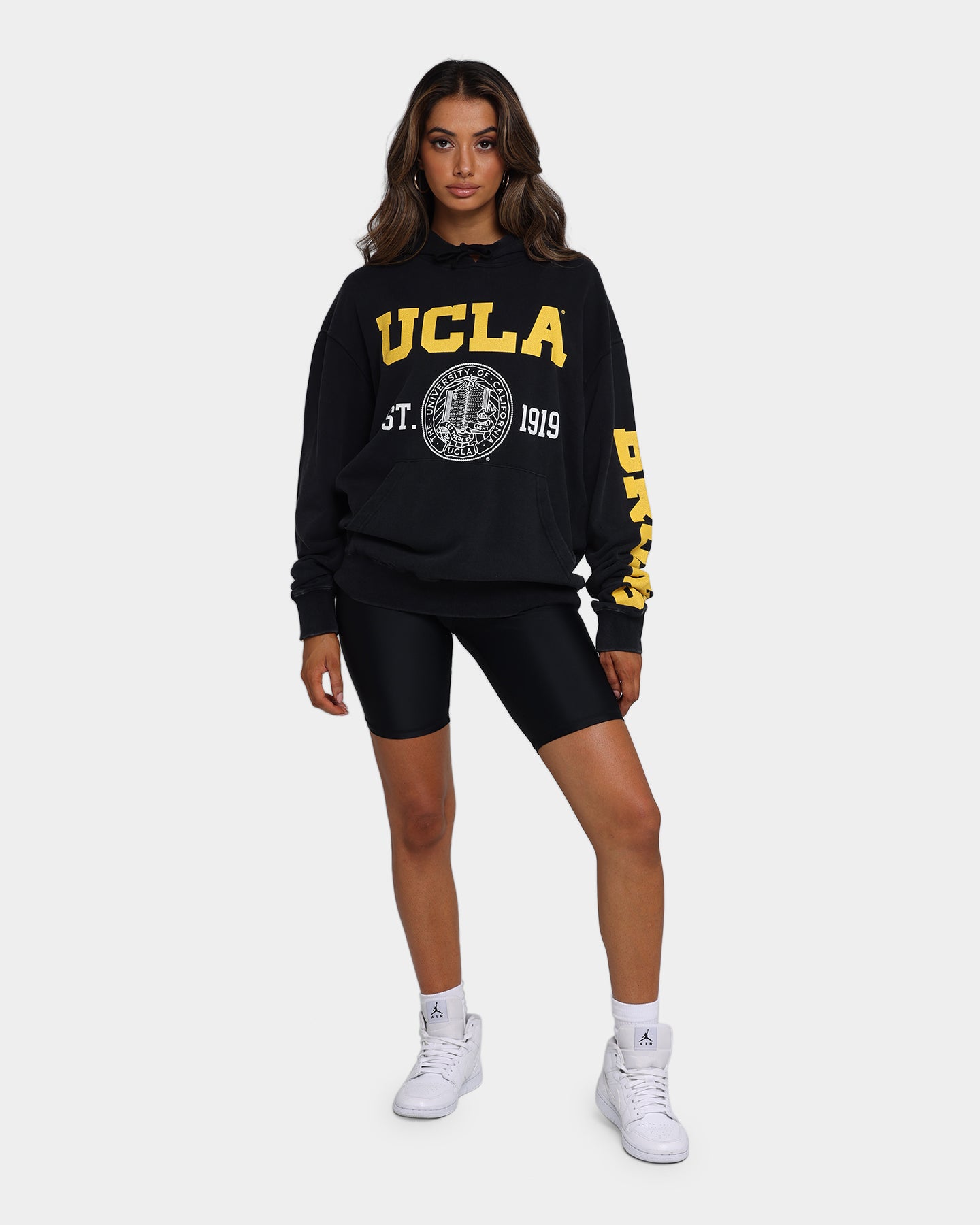 UCLA UCLA 1919 Shield Vintage Hoodie Washed Black、mySite、zt4zffjzw