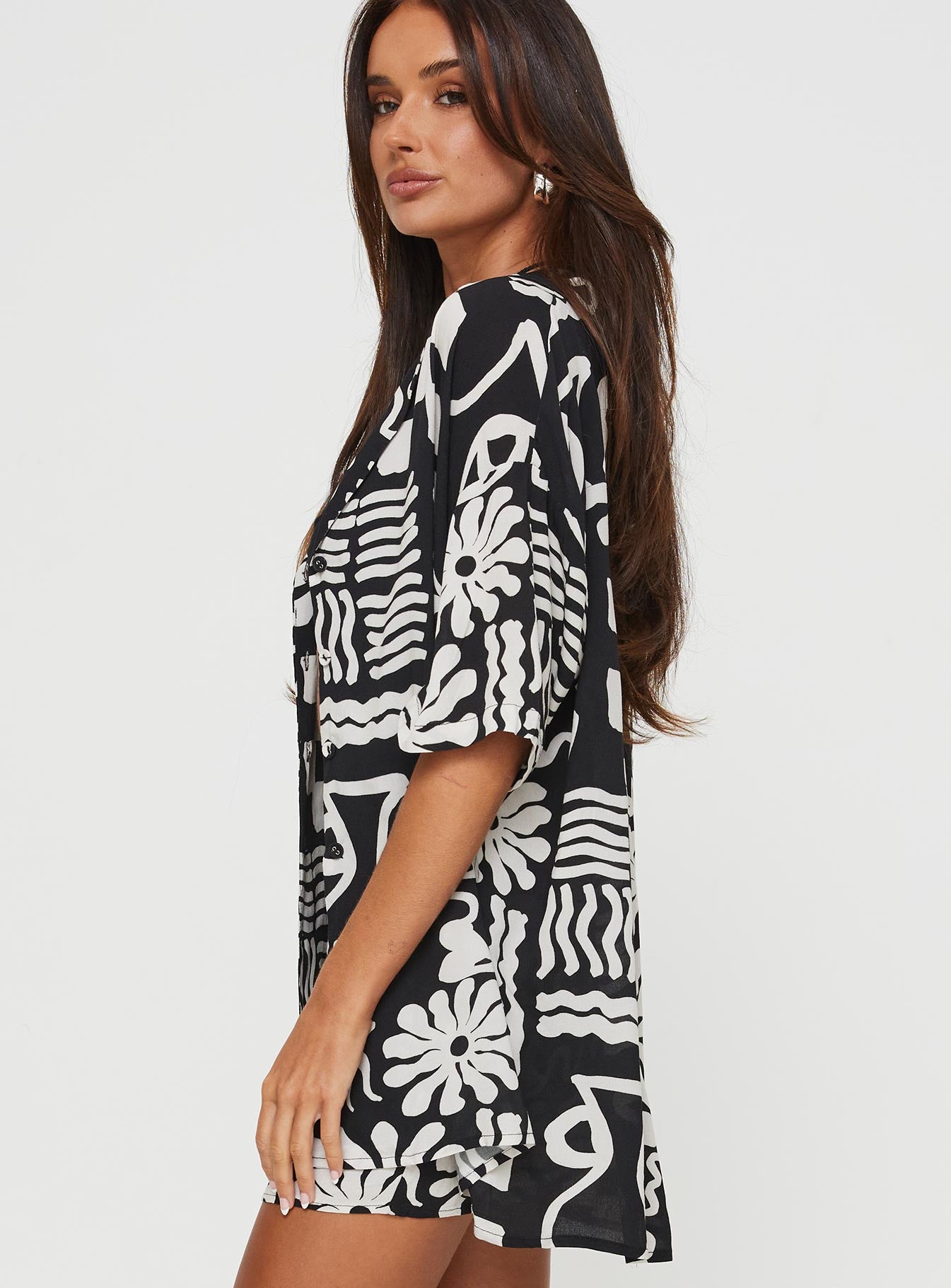 Caraliia Shirt Black / Cream、mySite、solidvoid