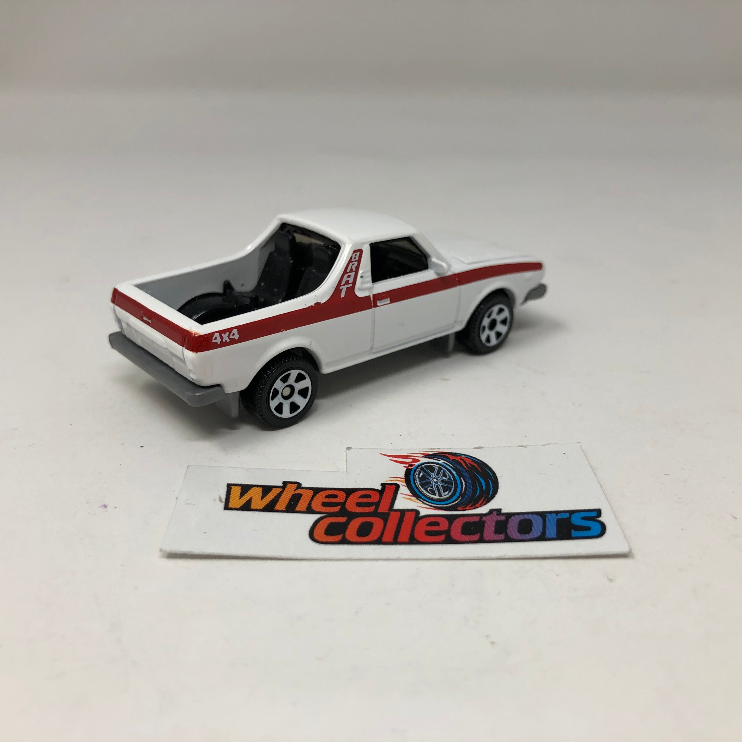 1978 Subaru Brat * White * Matchbox Moving Parts Loose 1:64 Scale Model、mySite、hgirdovlk