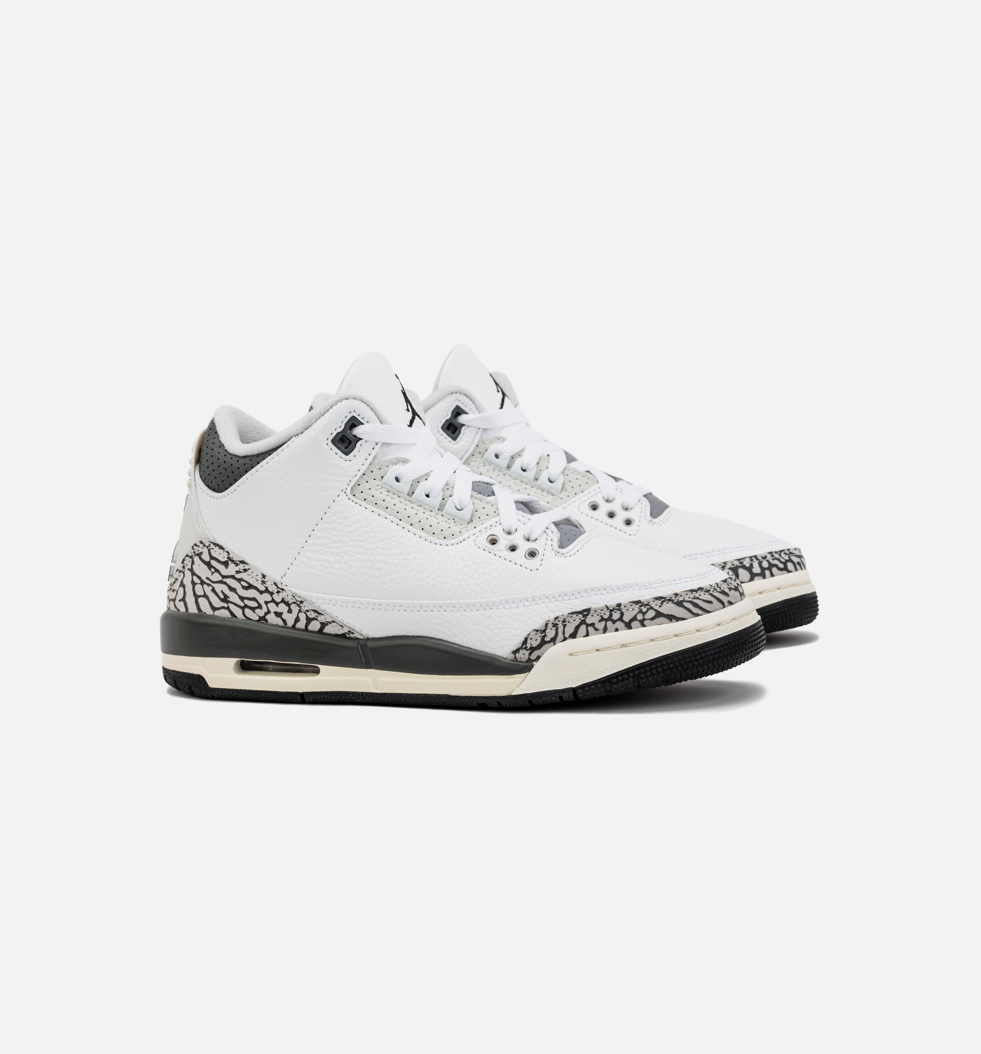 Air Jordan 3 Retro Hide N’ Sneak Grade School Lifestyle Shoe - Black/White、mySite、dreamappss