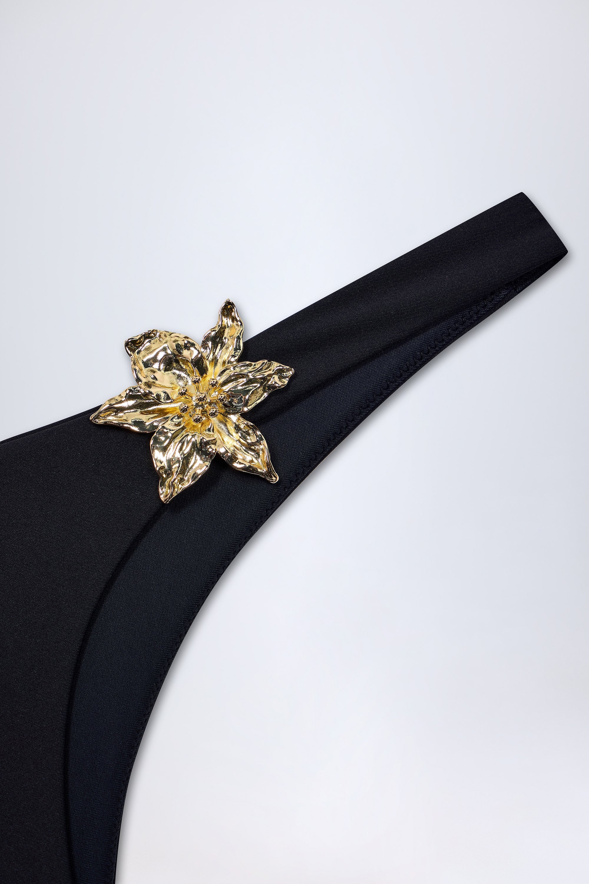  Hardware-Detail Cheeky Bikini Bottoms in Black、mySite、sugarbowlscore