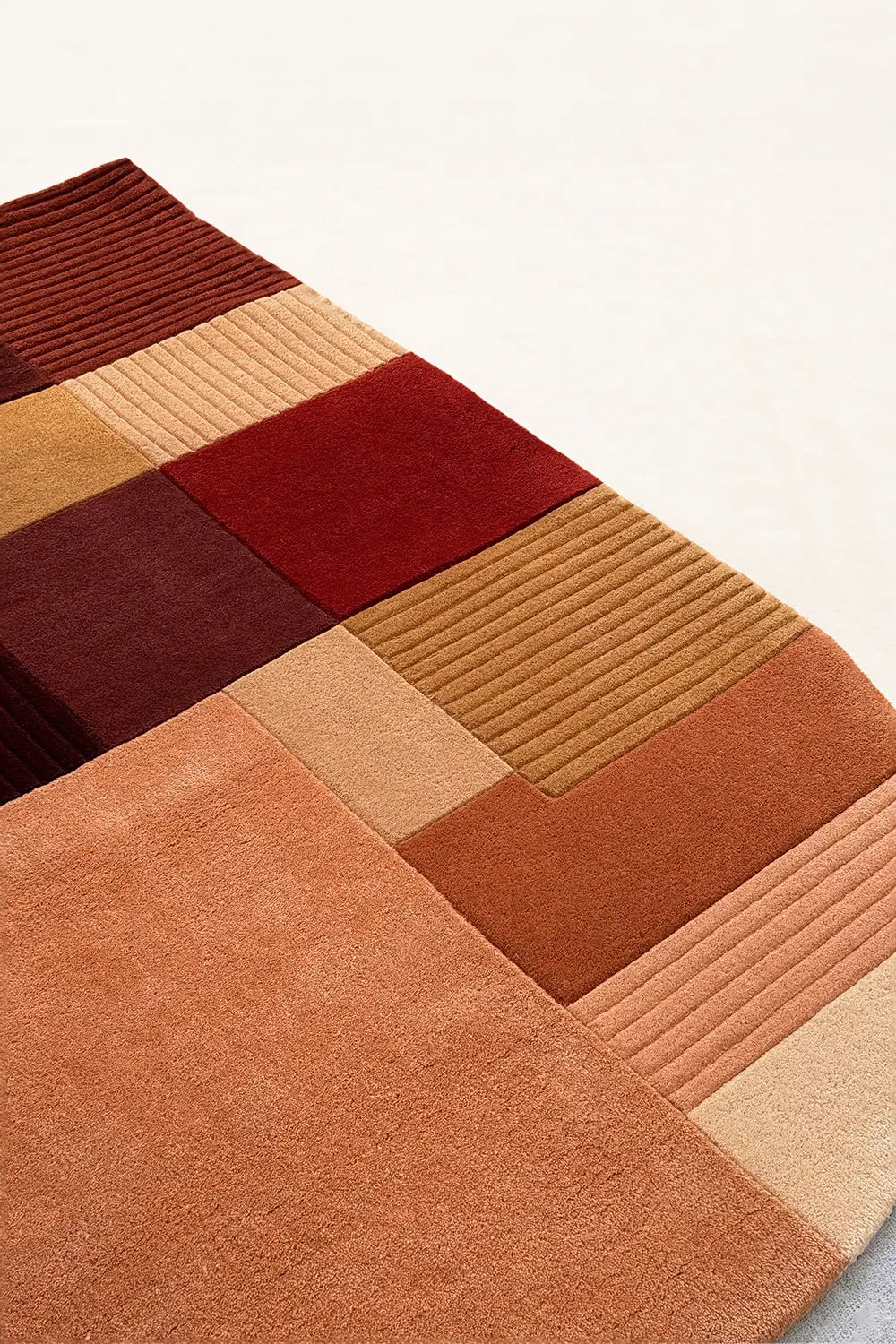 Sunset Mosaic Earth-Toned Arch Hand Tufted Wool Rug、mySite、gigharbornorthrealestate