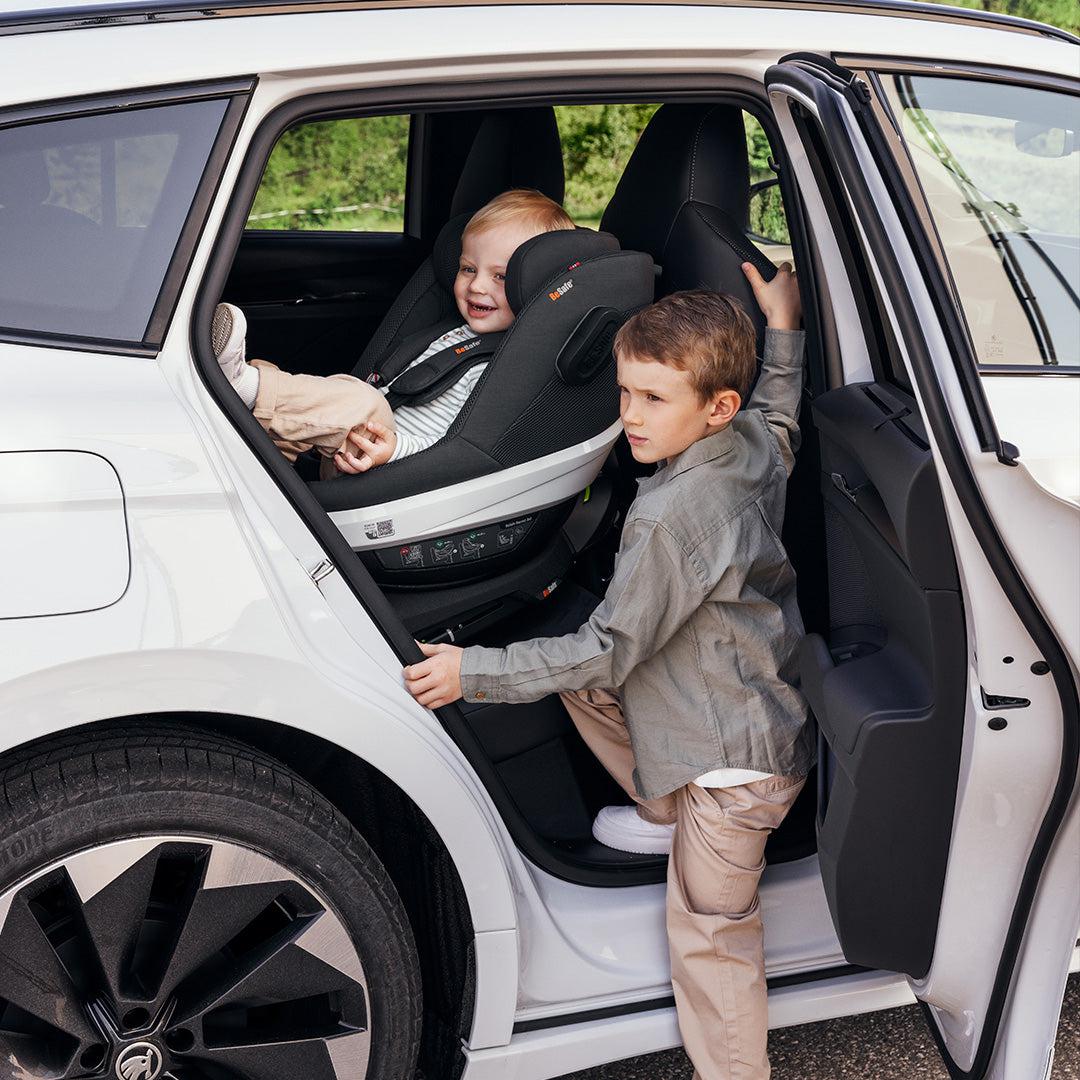  BeSafe Beyond Car Seat - Fresh Black Cab、mySite、merchandisen