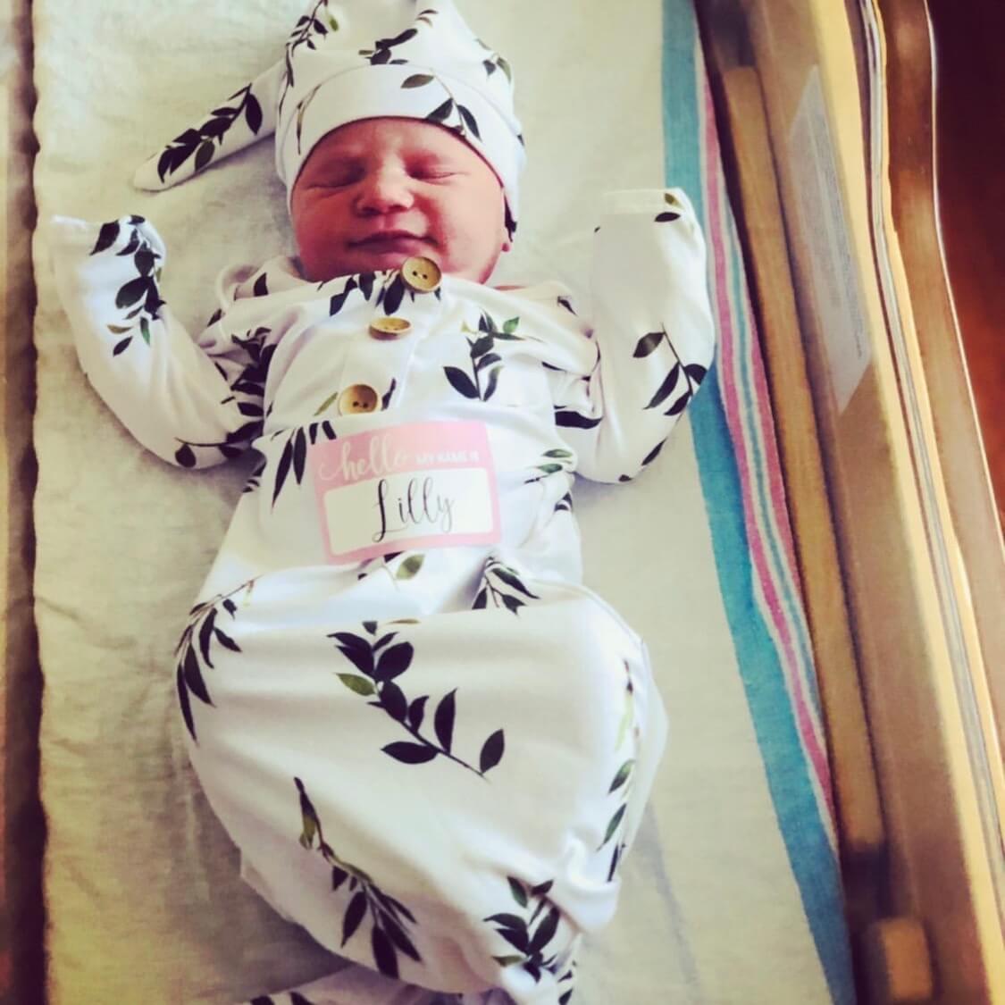  Olive Leaf Newborn Baby Knot Gown & Hat Set、mySite、layawaytickets