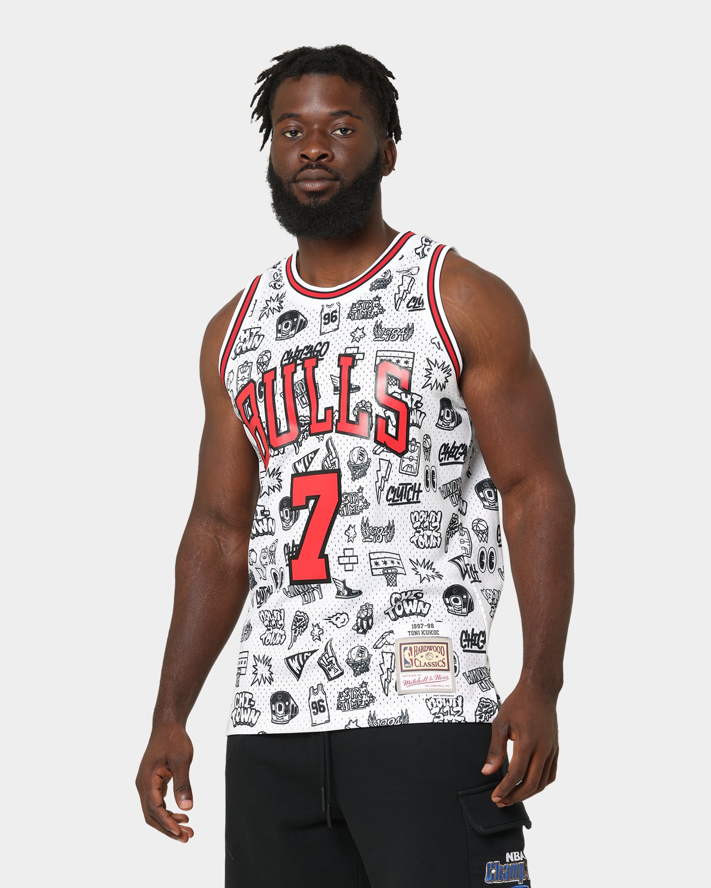 Mitchell & Ness Chicago Bulls Toni Kukoč #7 1997-1998 Doodle Swingman Jersey White、mySite、zt4zffjzw