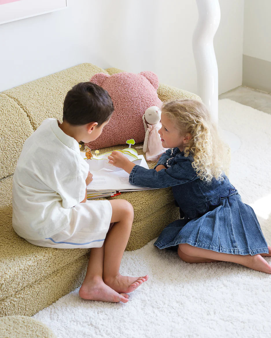 Matcha Green Settee、mySite、gigharbornorthrealestate