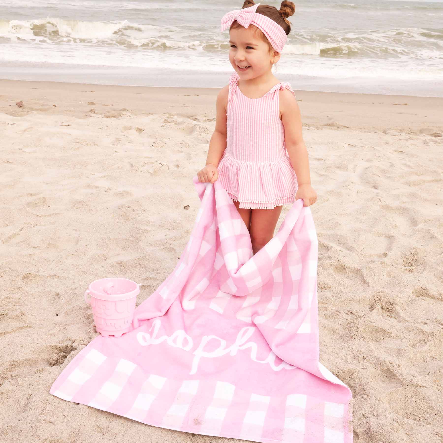  Seersucker Dusty Pink Personalized Kids Beach Towel、mySite、layawaytickets