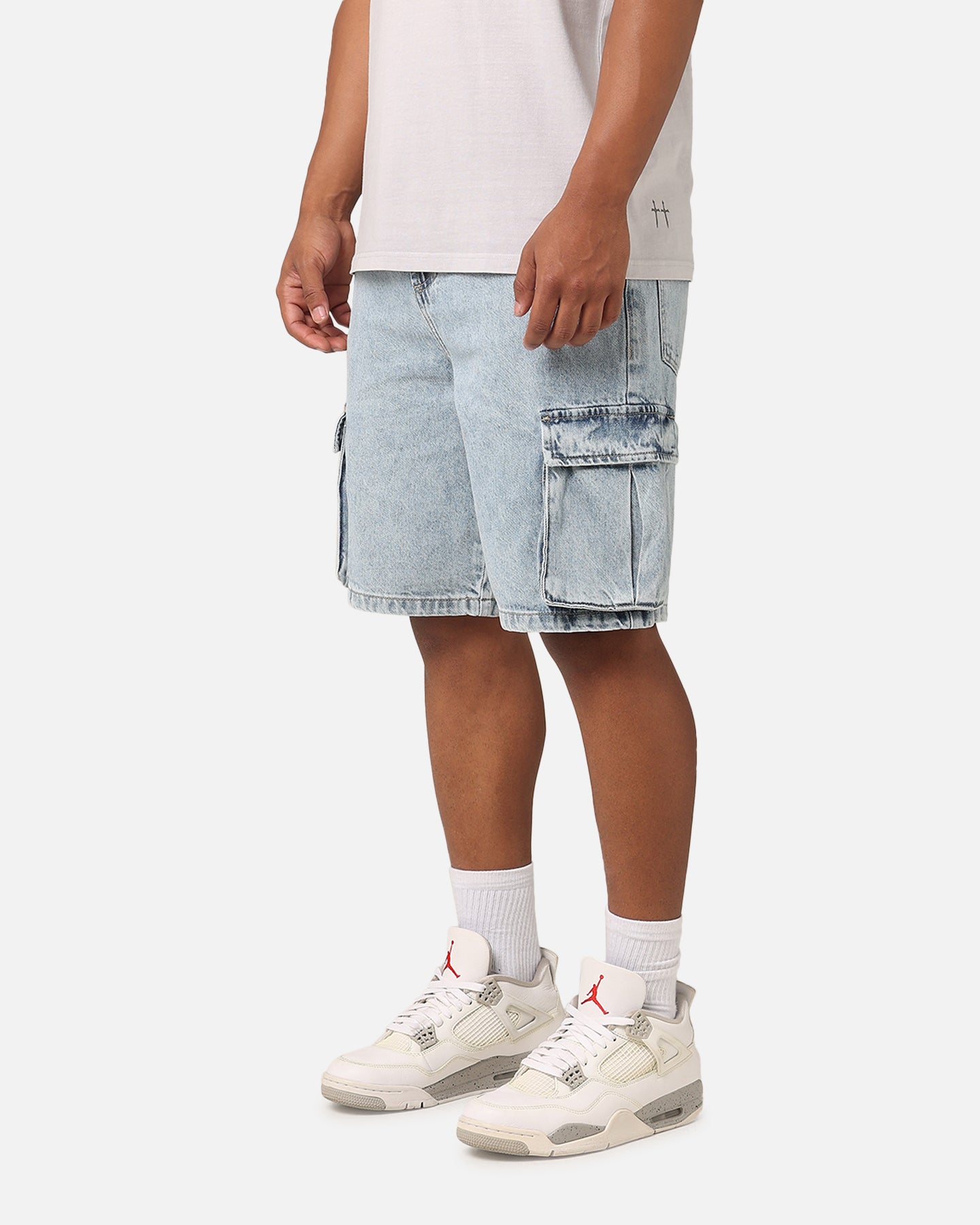 {product_title} - {shop_name}