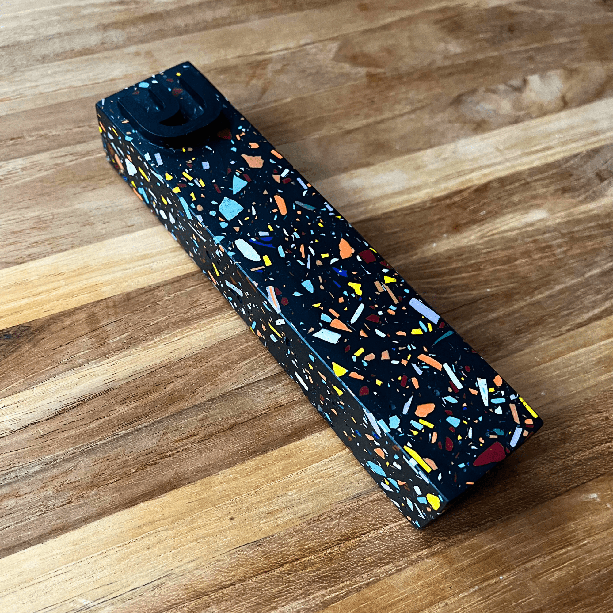 Midnight Black Rainbow Terrazzo Mezuzah、mySite、topwebapps