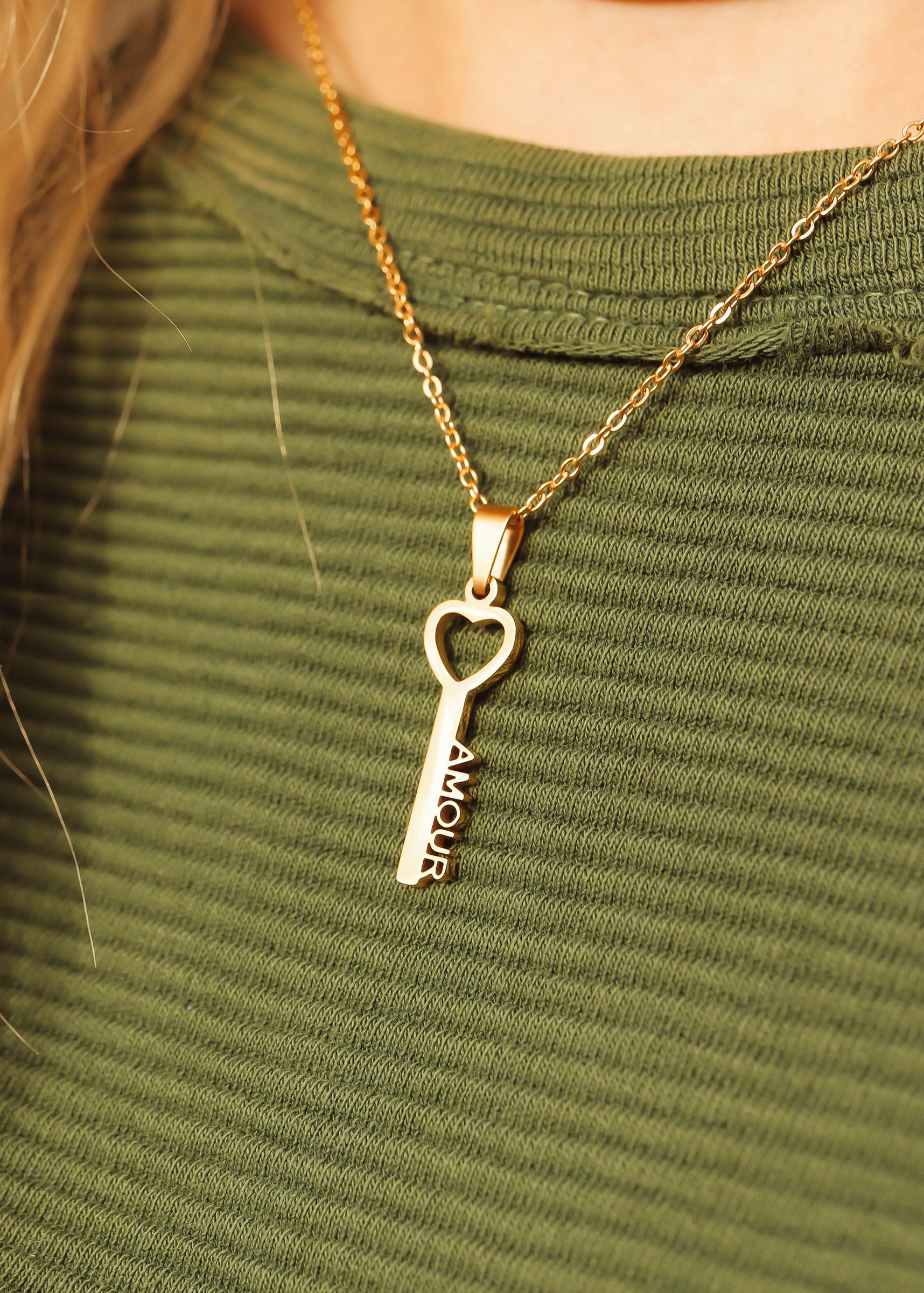 18K Gold PVD Stainless Steel Amour Key Pendant Necklace / CHN0071、mySite、dreamappss