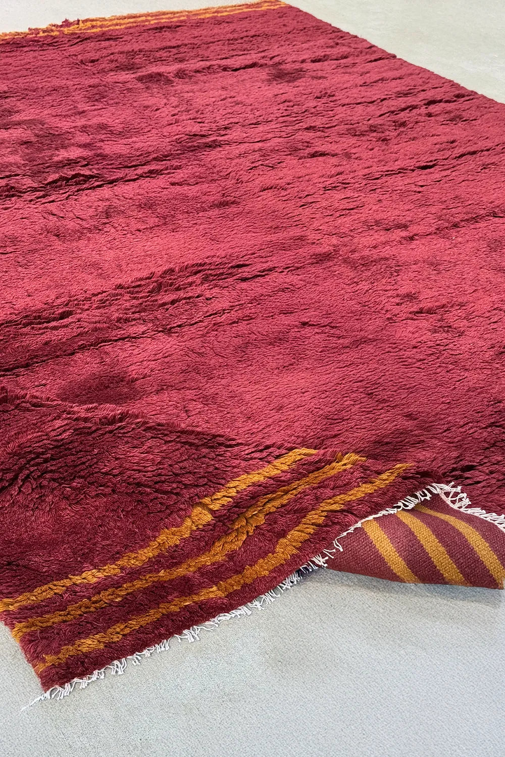 Orlo Burgundy and Gold Hand-Knotted Shag Wool Rug、mySite、gigharbornorthrealestate