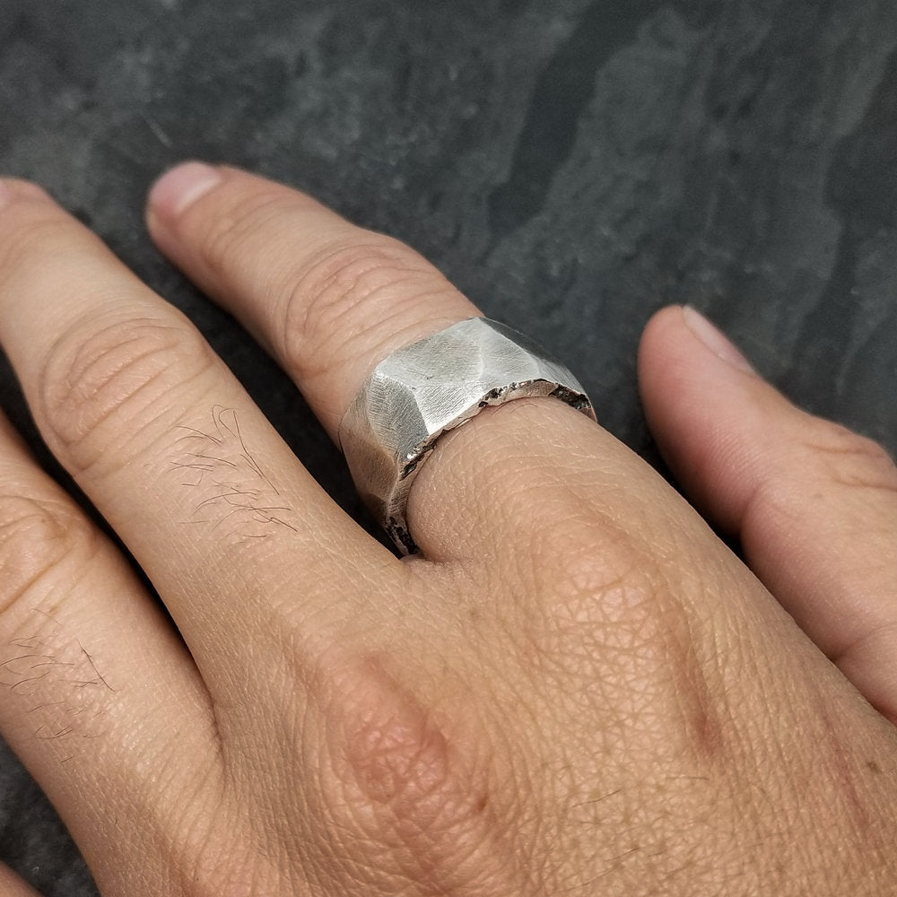  Faces Ring in Oxidized Silver、mySite、merchandisen