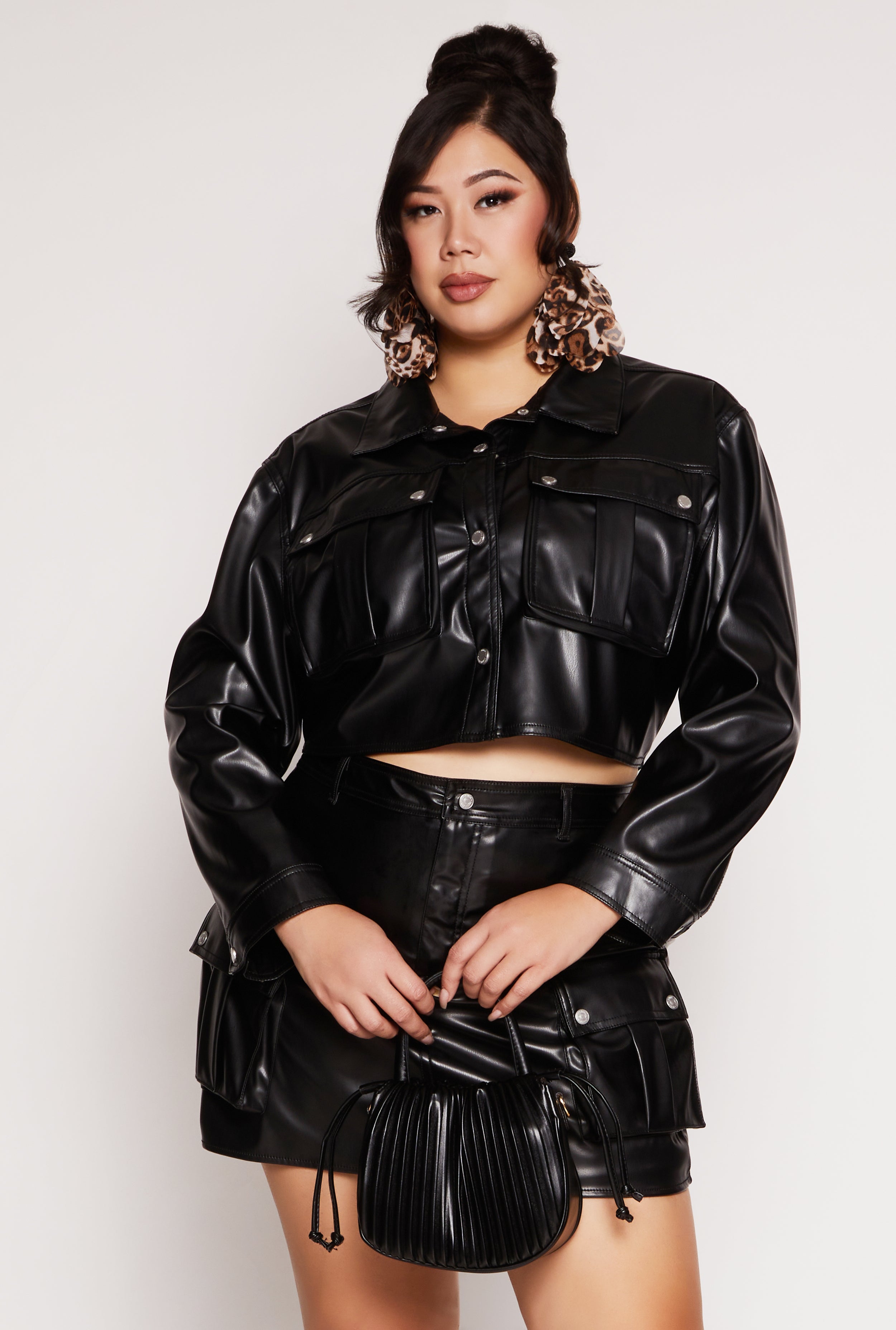 Plus Size Almost Famous Faux Leather Cropped Shacket、mySite、camillekostekn