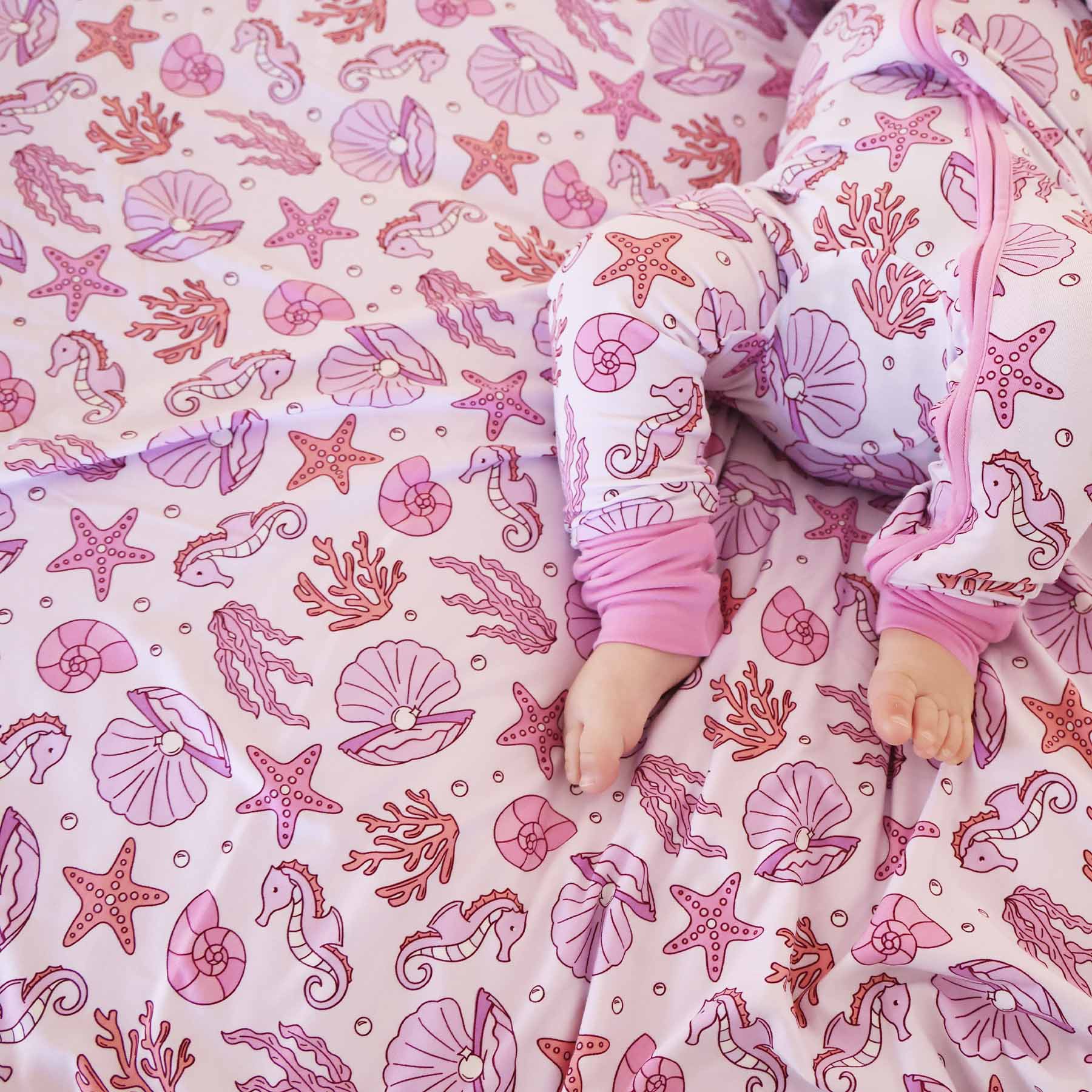  Tiny Tides Double Sided Bamboo Blanket | Pink、mySite、layawaytickets